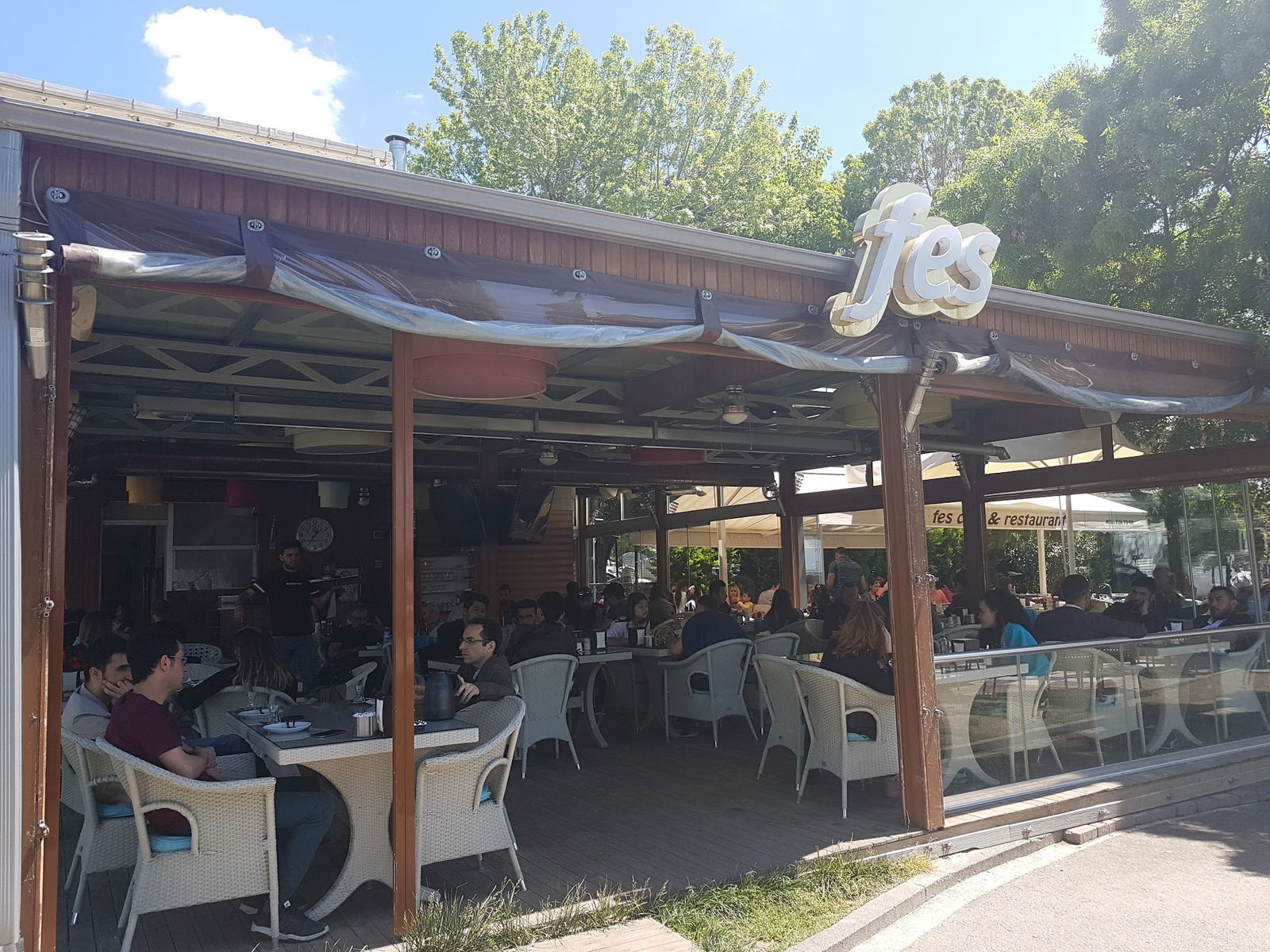 Moody'S Cafe & Restaurant