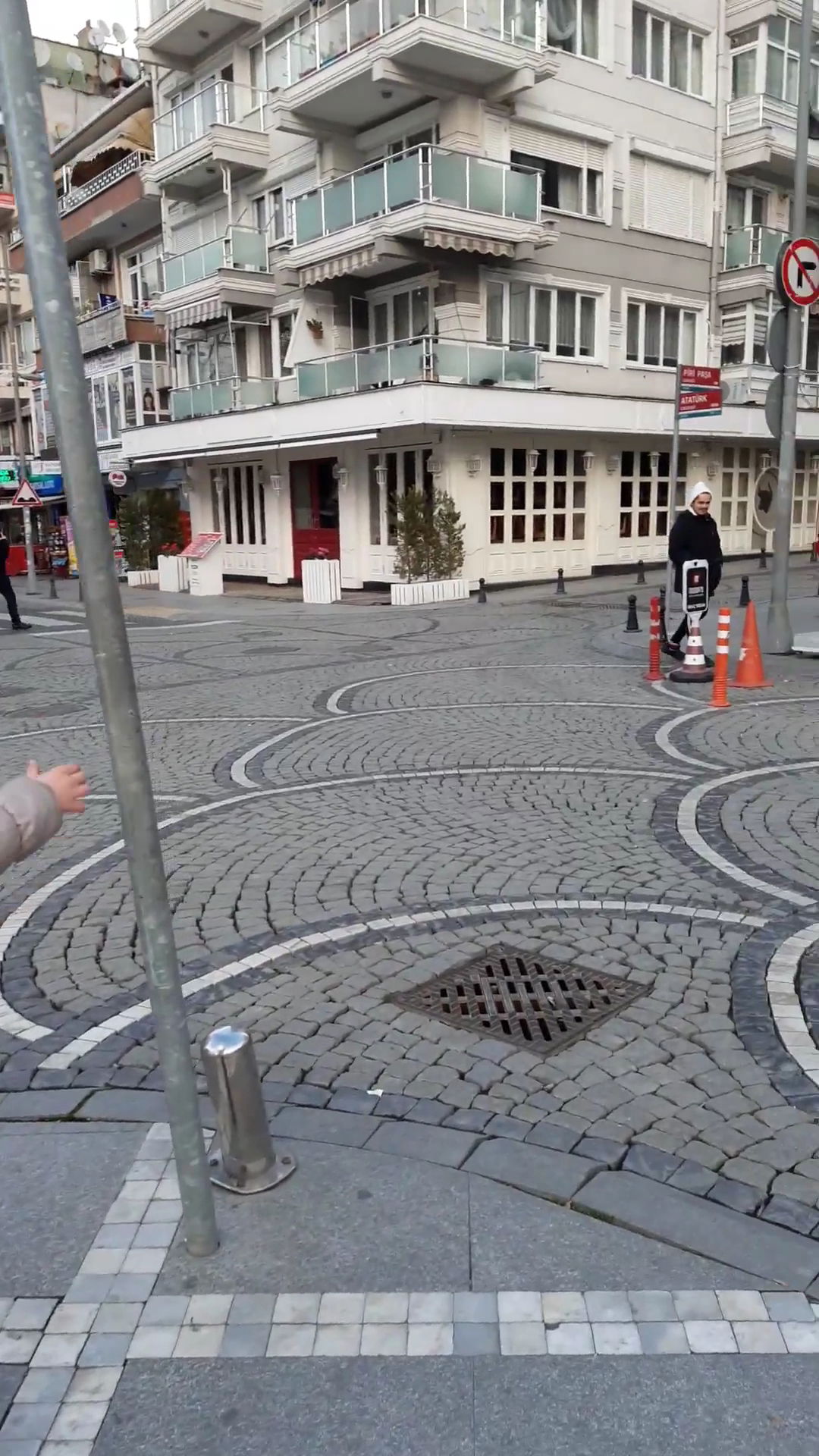 Moody'S Cafe & Restaurant