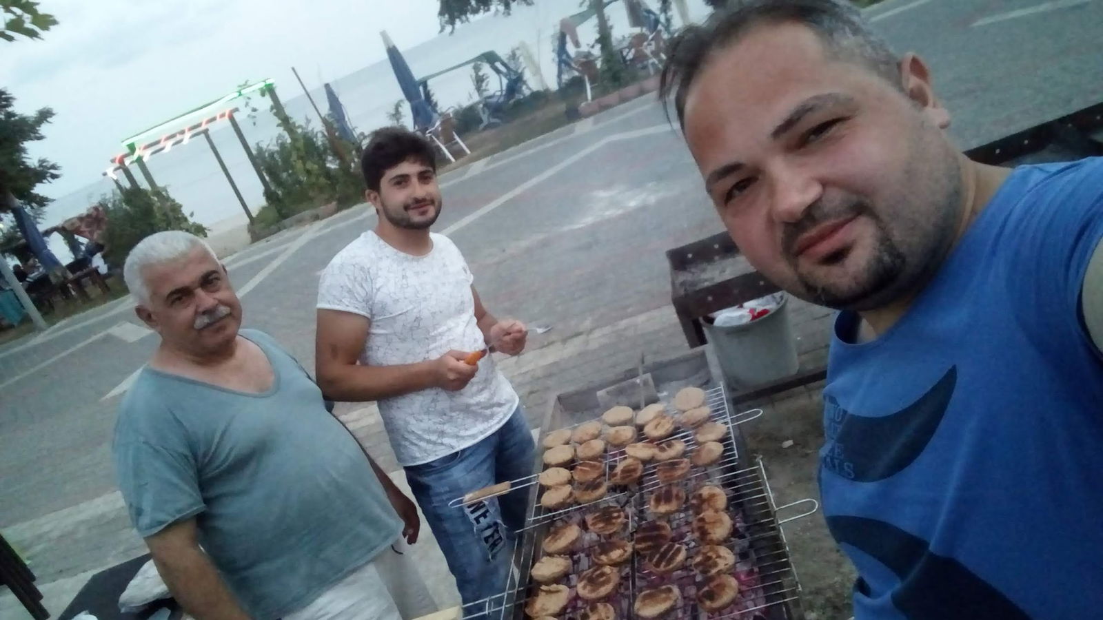 Pier Cafe & Restaurant