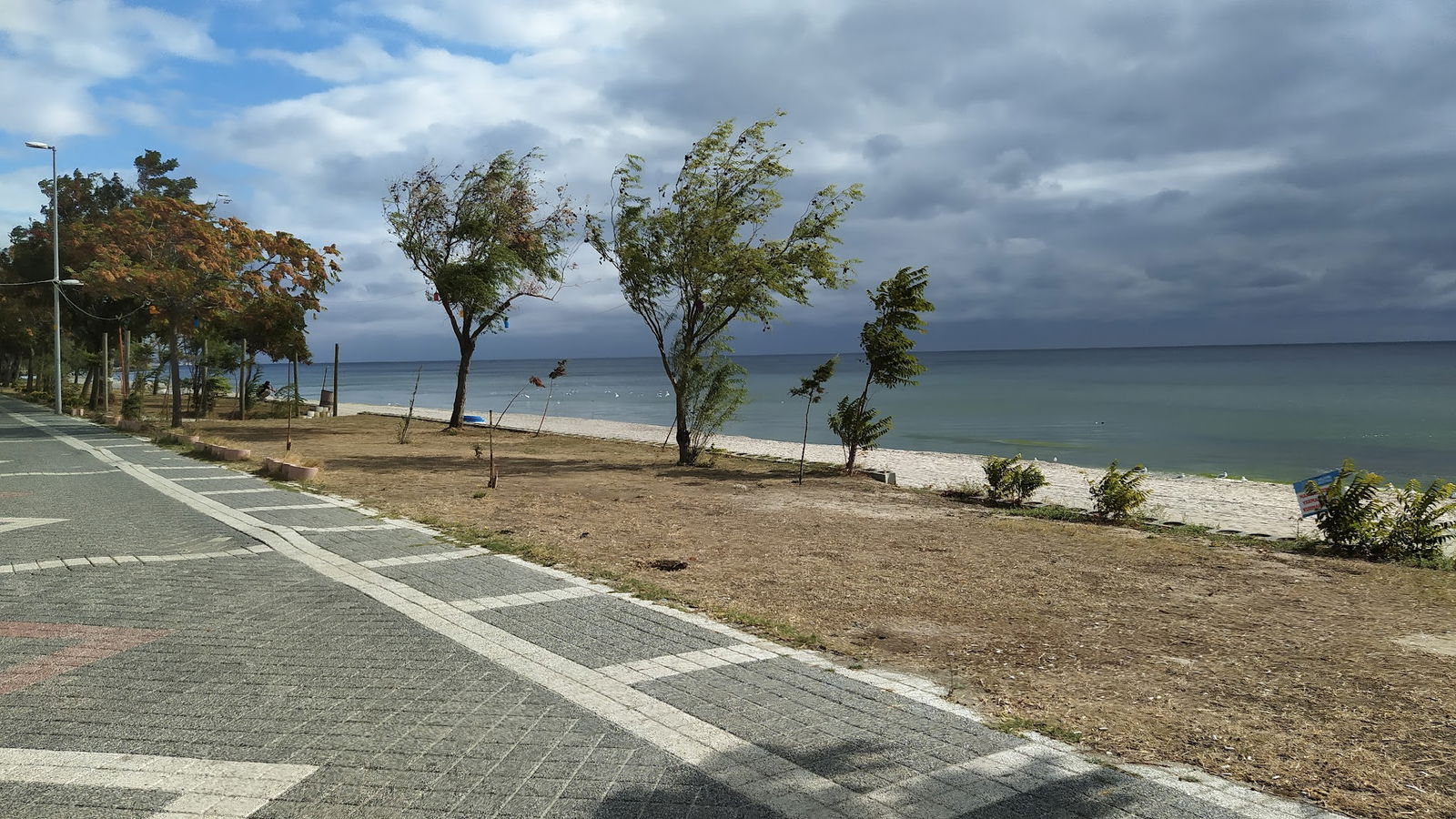 Pier Cafe & Restaurant