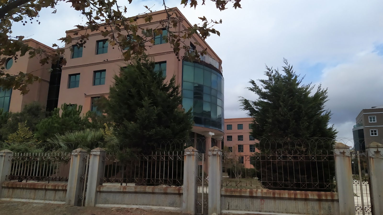 Pier Cafe & Restaurant