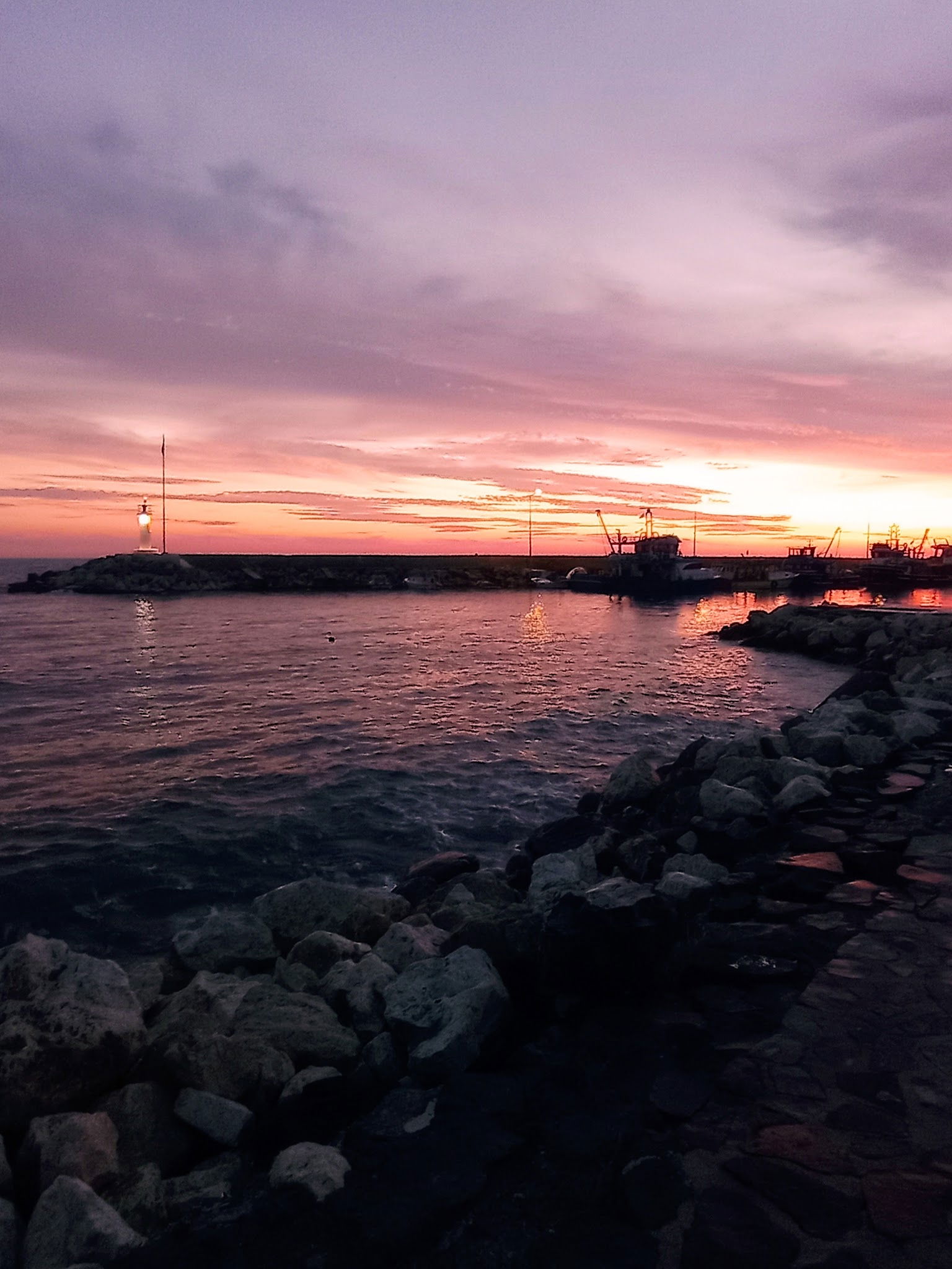 Pier Cafe & Restaurant