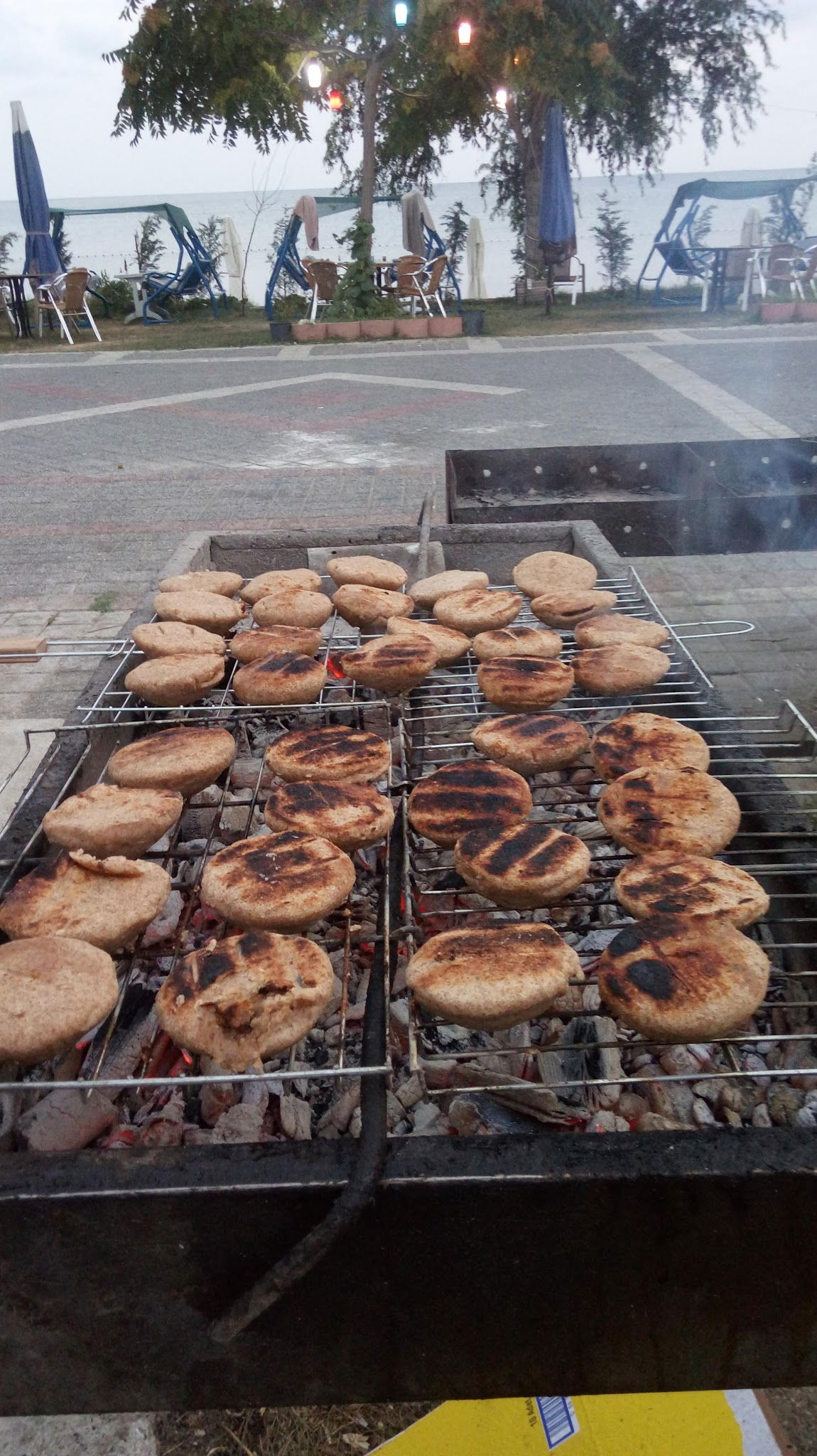 Pier Cafe & Restaurant