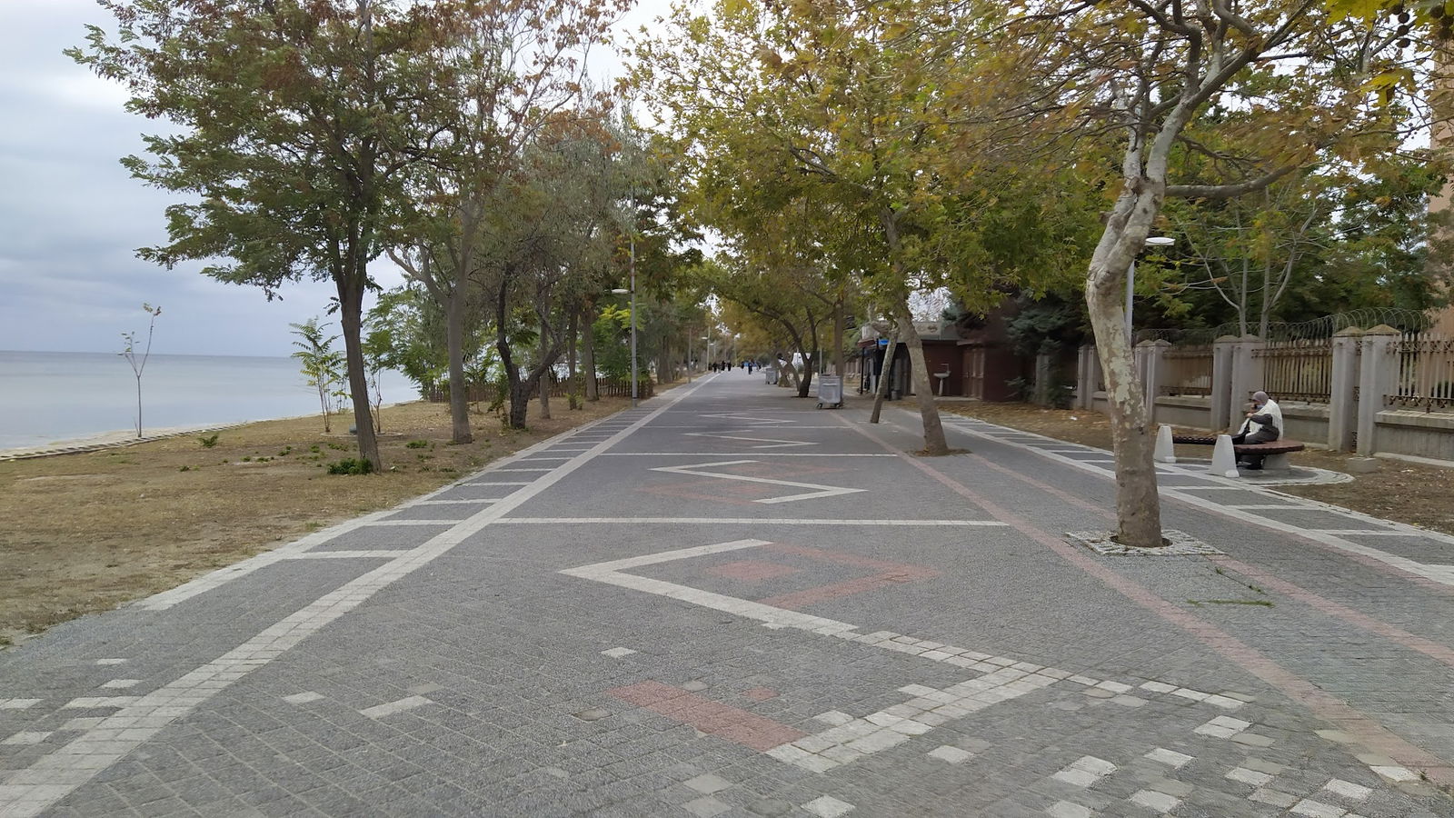 Pier Cafe & Restaurant