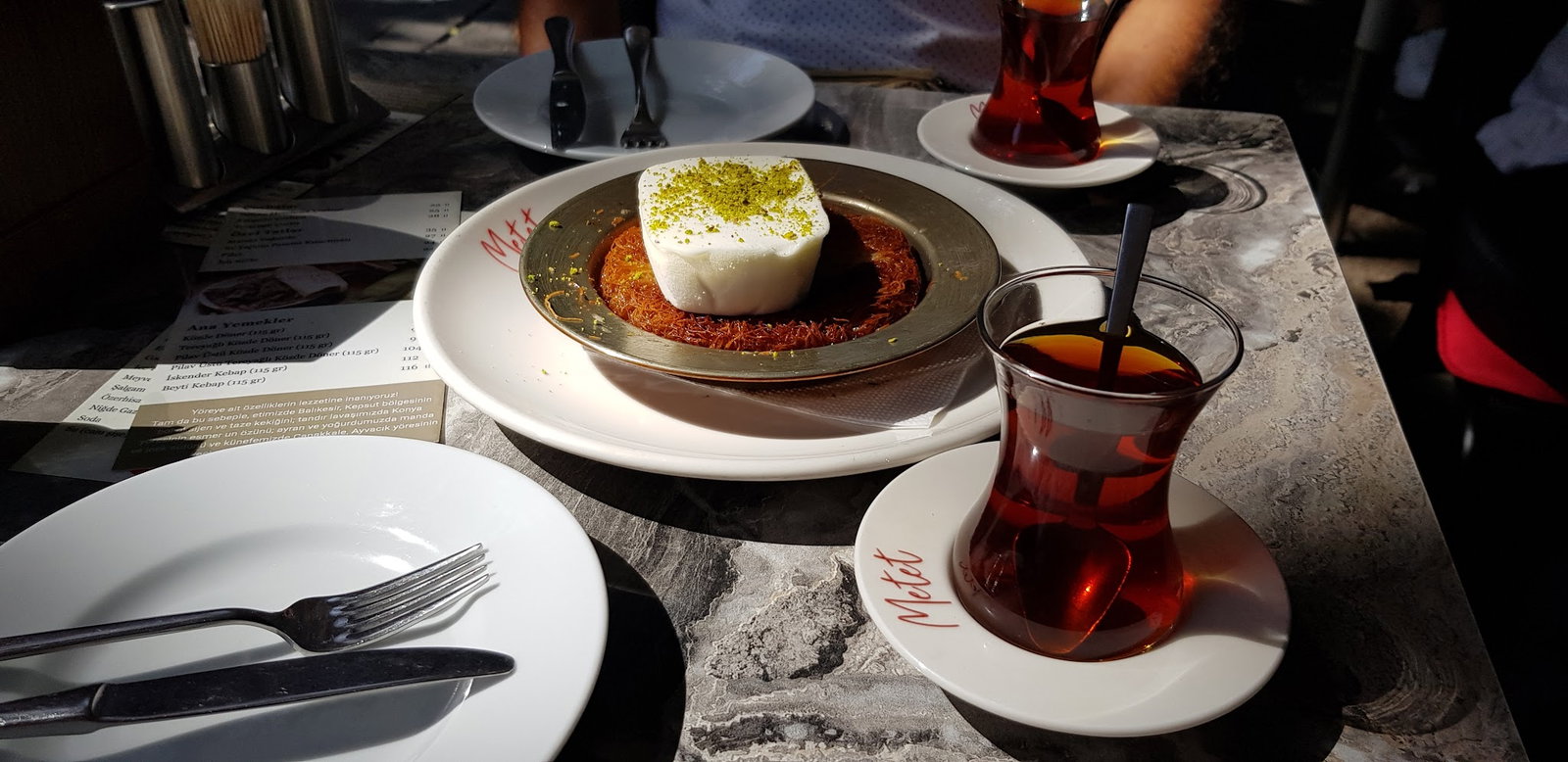 Metet Közde Döner, Kuzguncuk