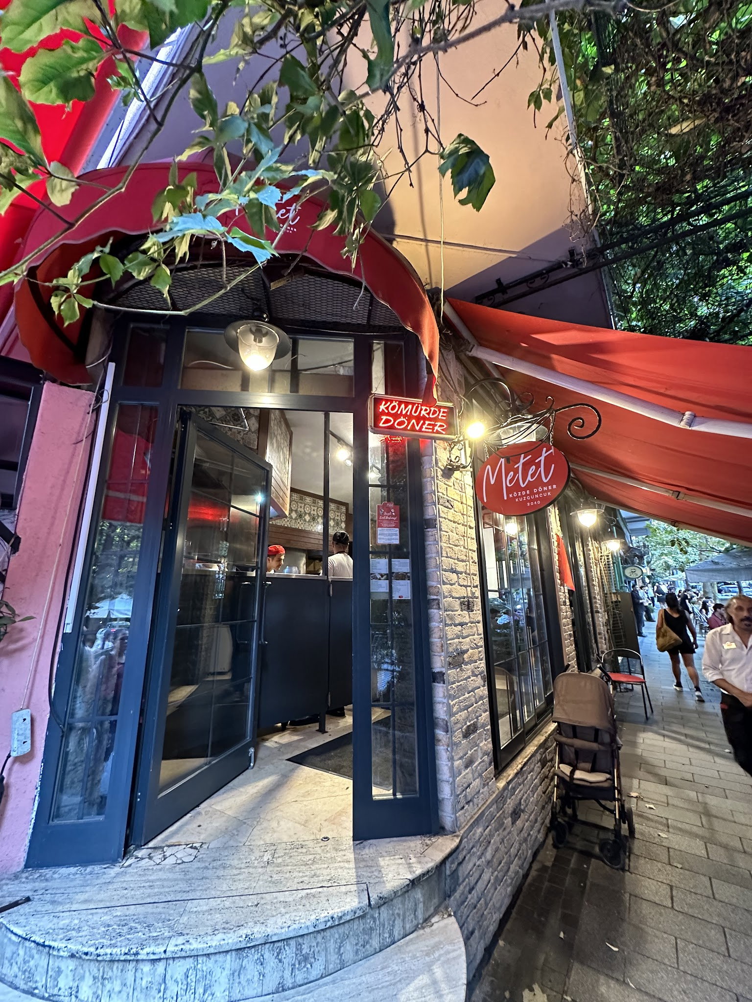 Metet Közde Döner, Kuzguncuk