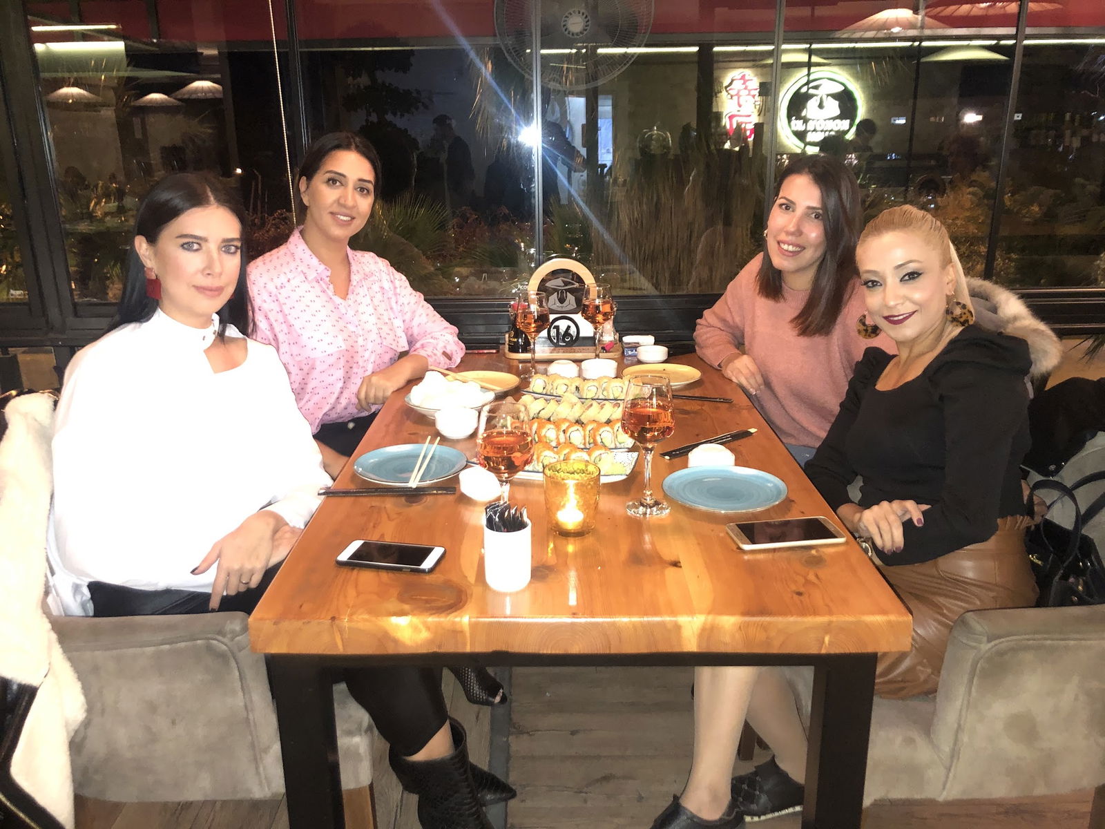 Kokoyaki̇ Sushi̇ Lara