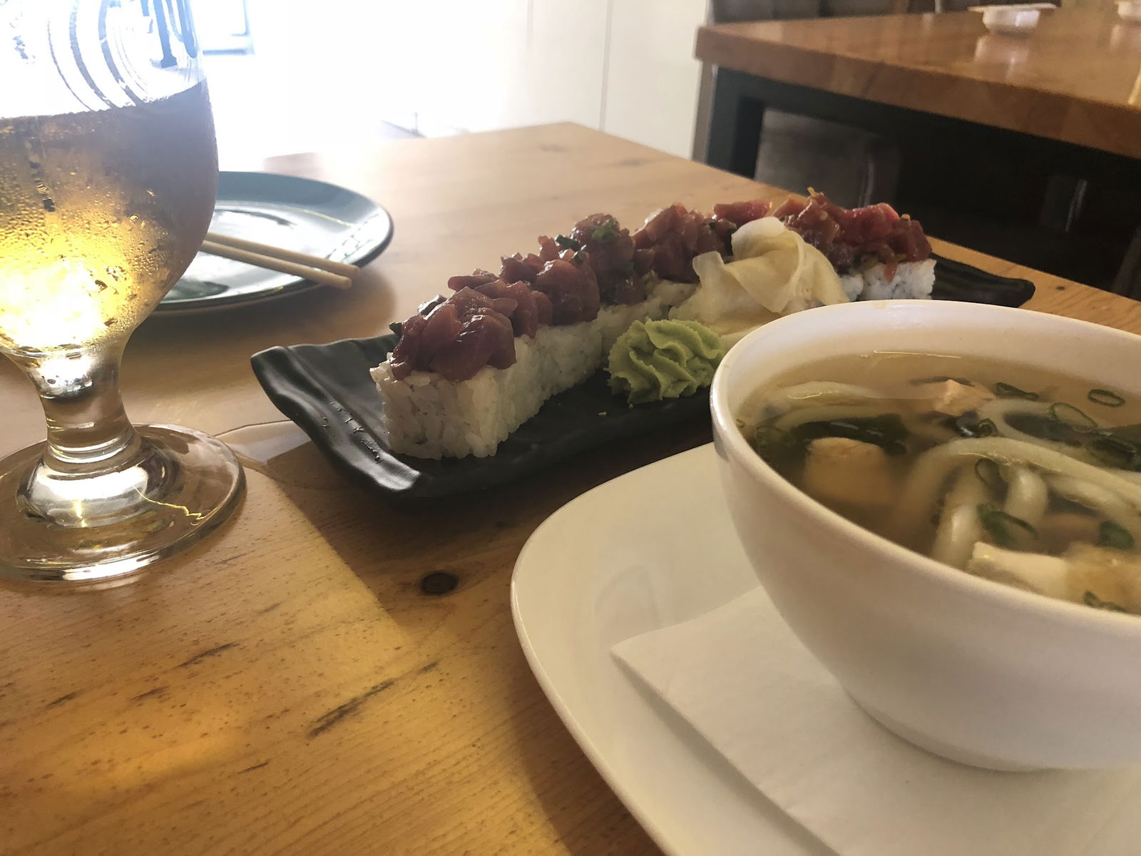 Kokoyaki̇ Sushi̇ Lara