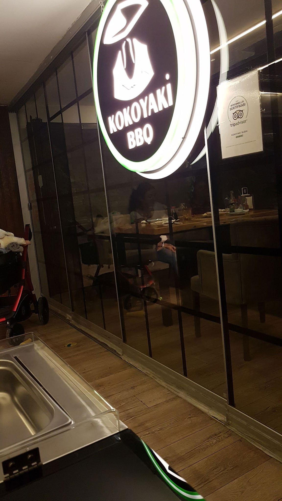 Kokoyaki̇ Sushi̇ Lara