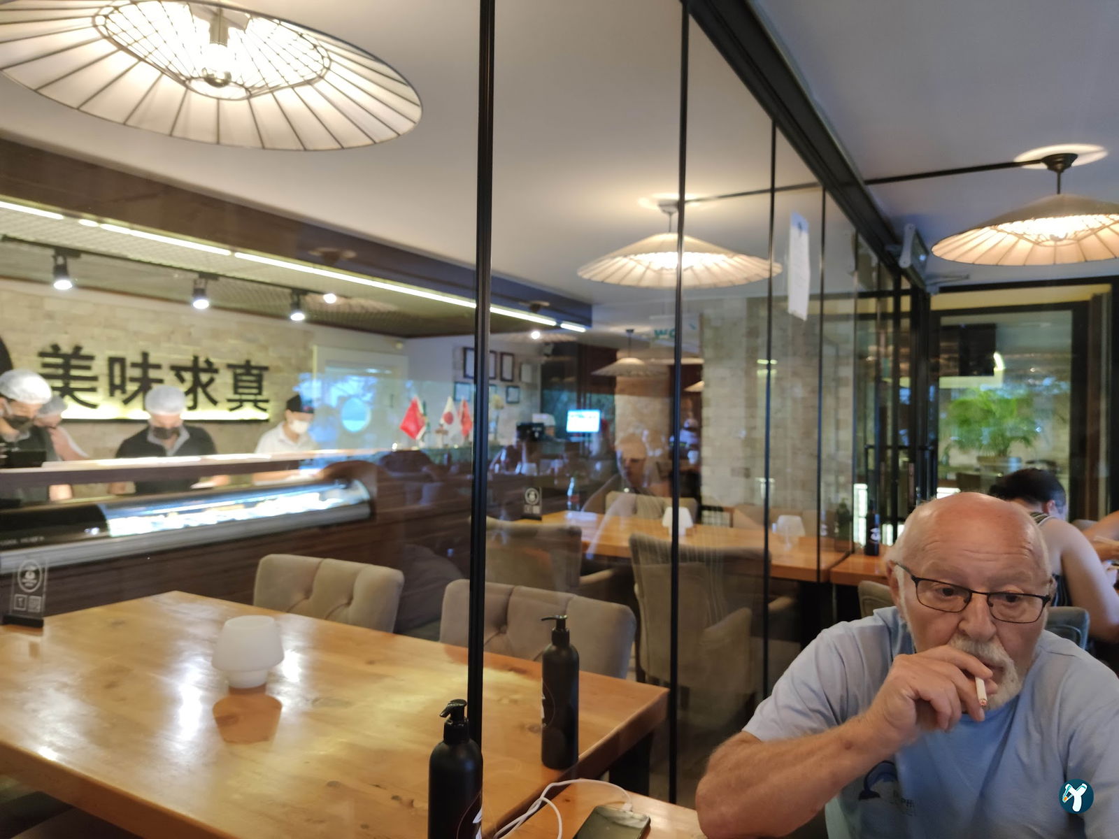 Kokoyaki̇ Sushi̇ Lara