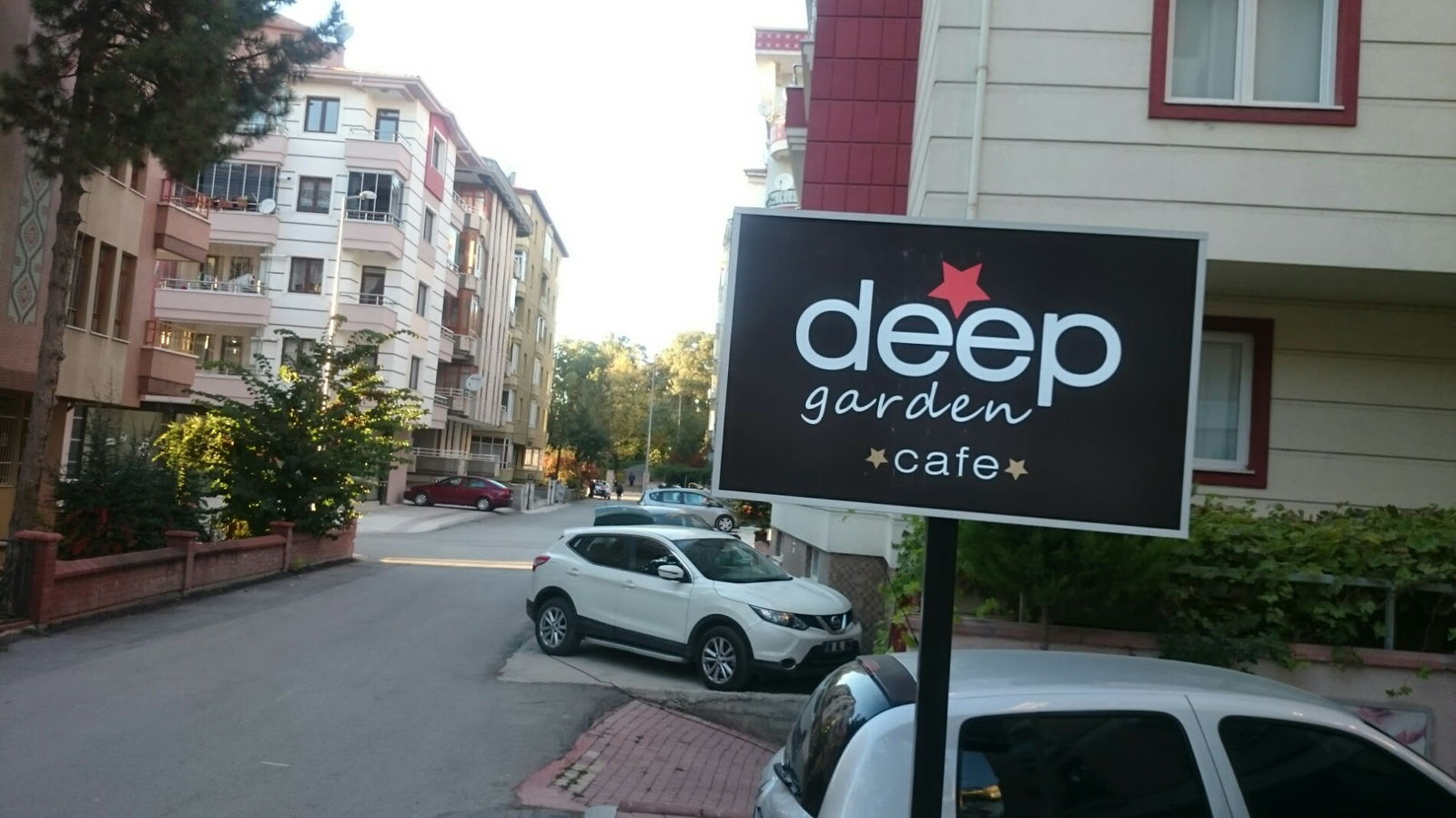 Deep Garden Cafe
