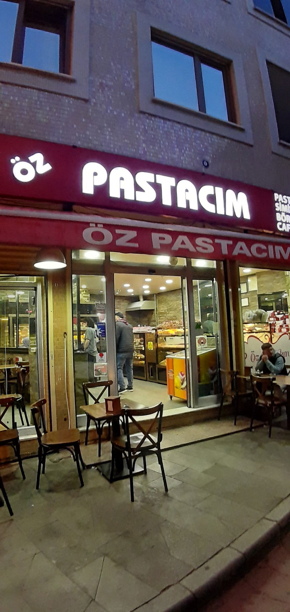 Öz Pastacım & Pasta Cafe