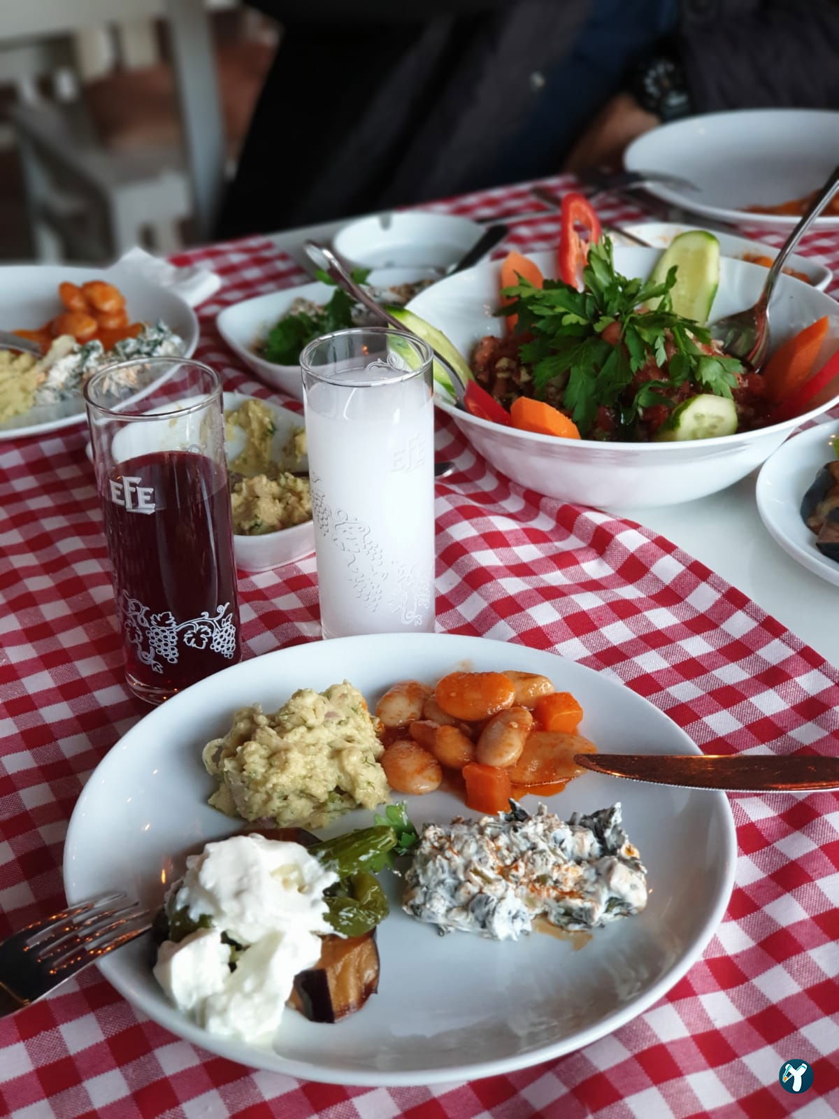 Gecekondu Meyhanesi