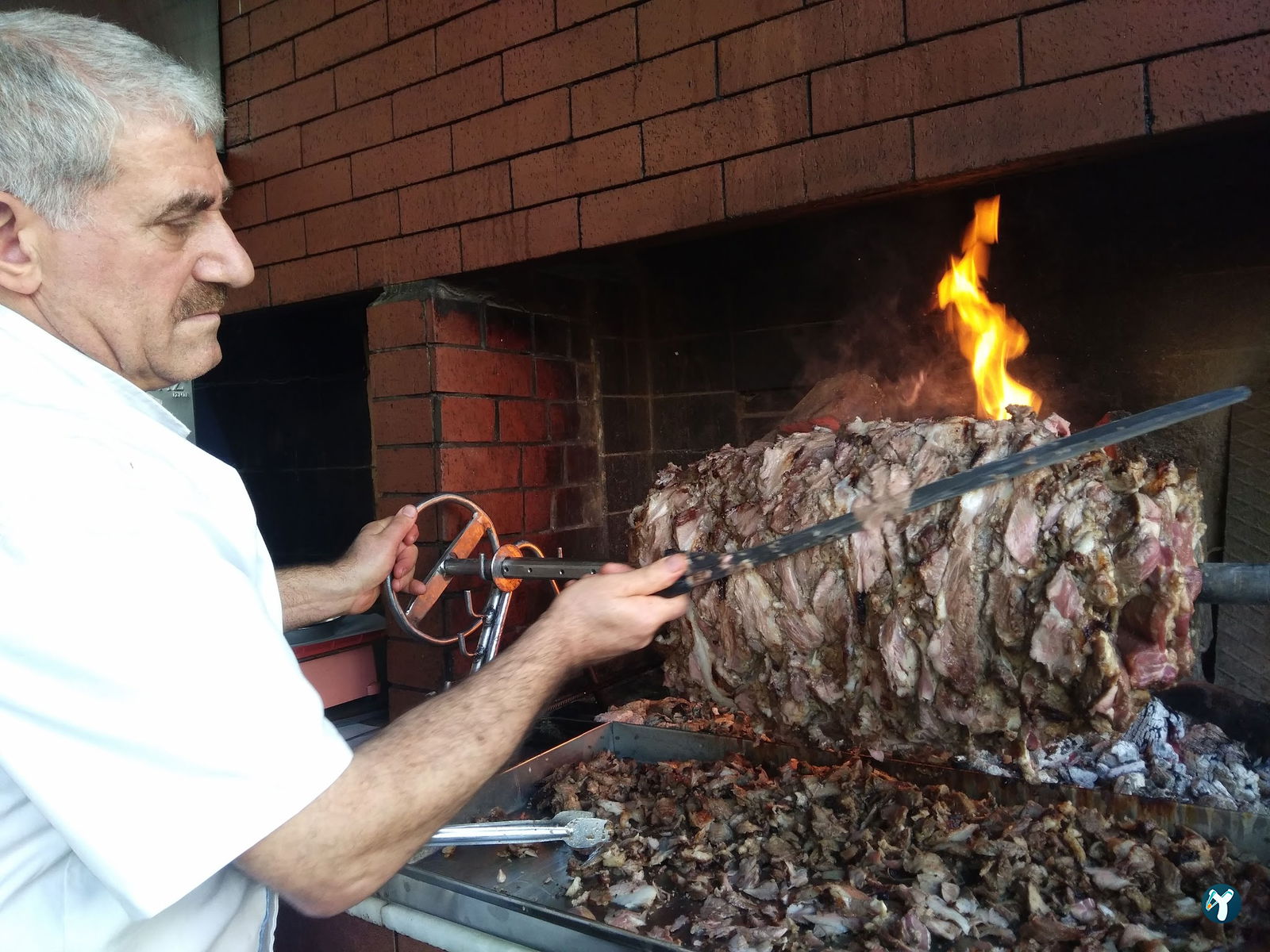 Dadaş Meşhur Erzurum Cağ Kebabı