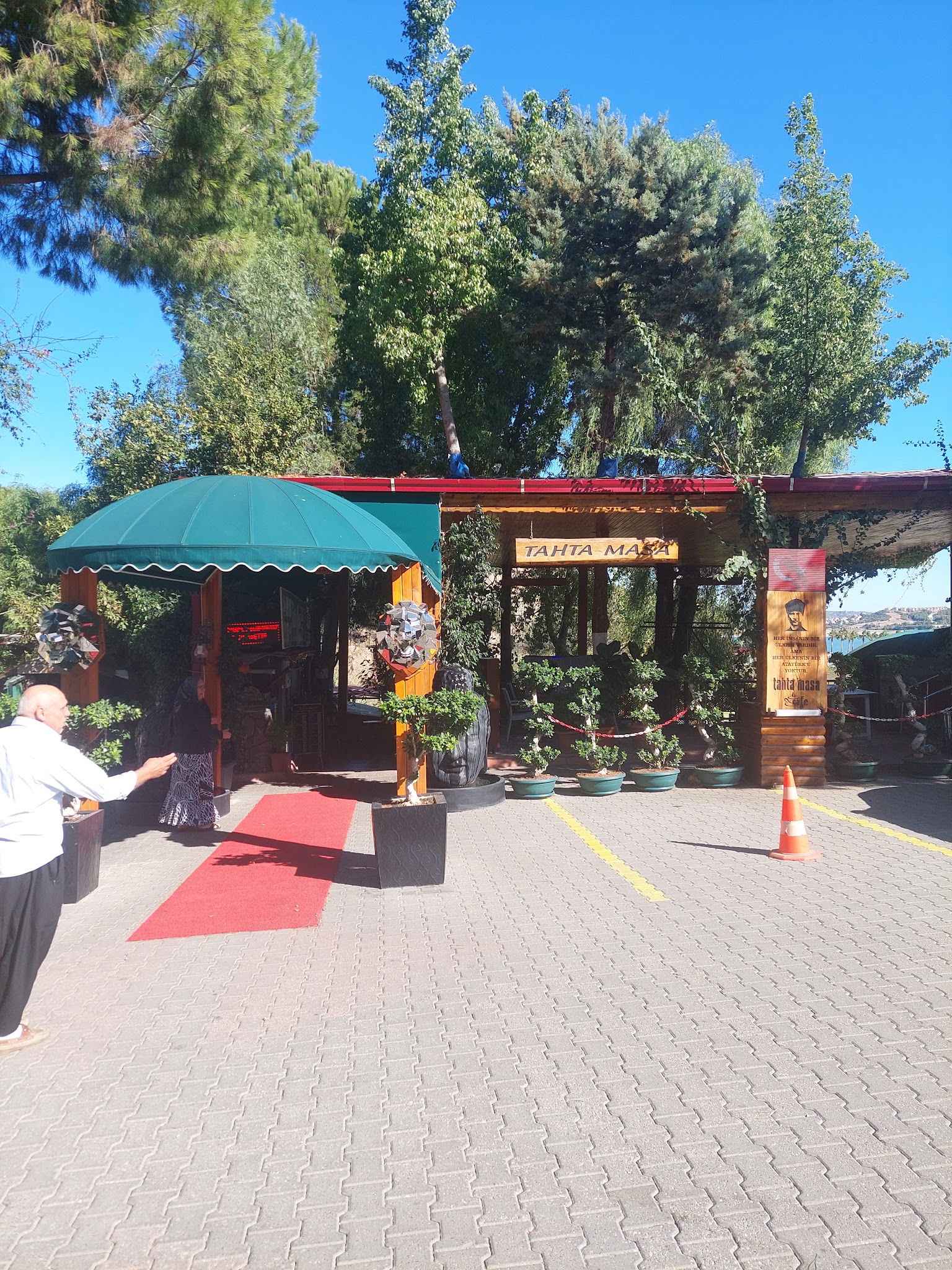 Tahta Masa Restaurant