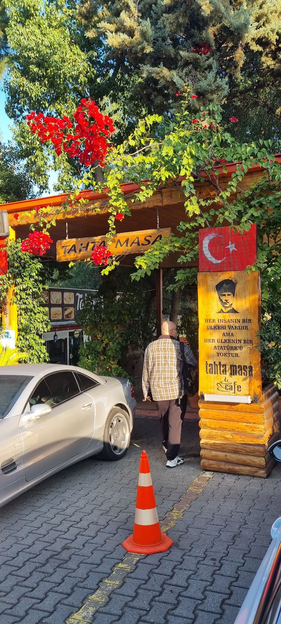 Tahta Masa Restaurant