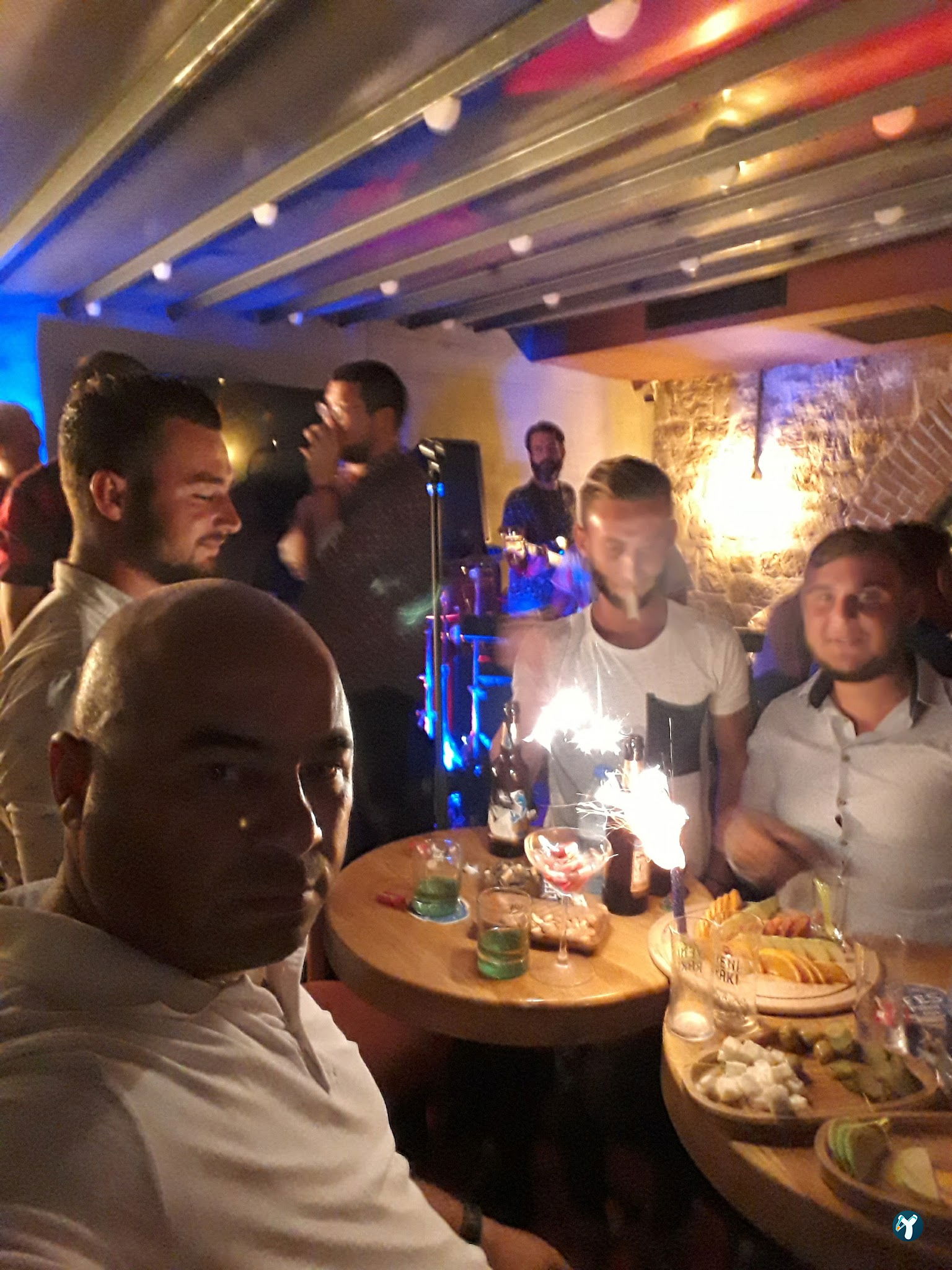 Loca Bar