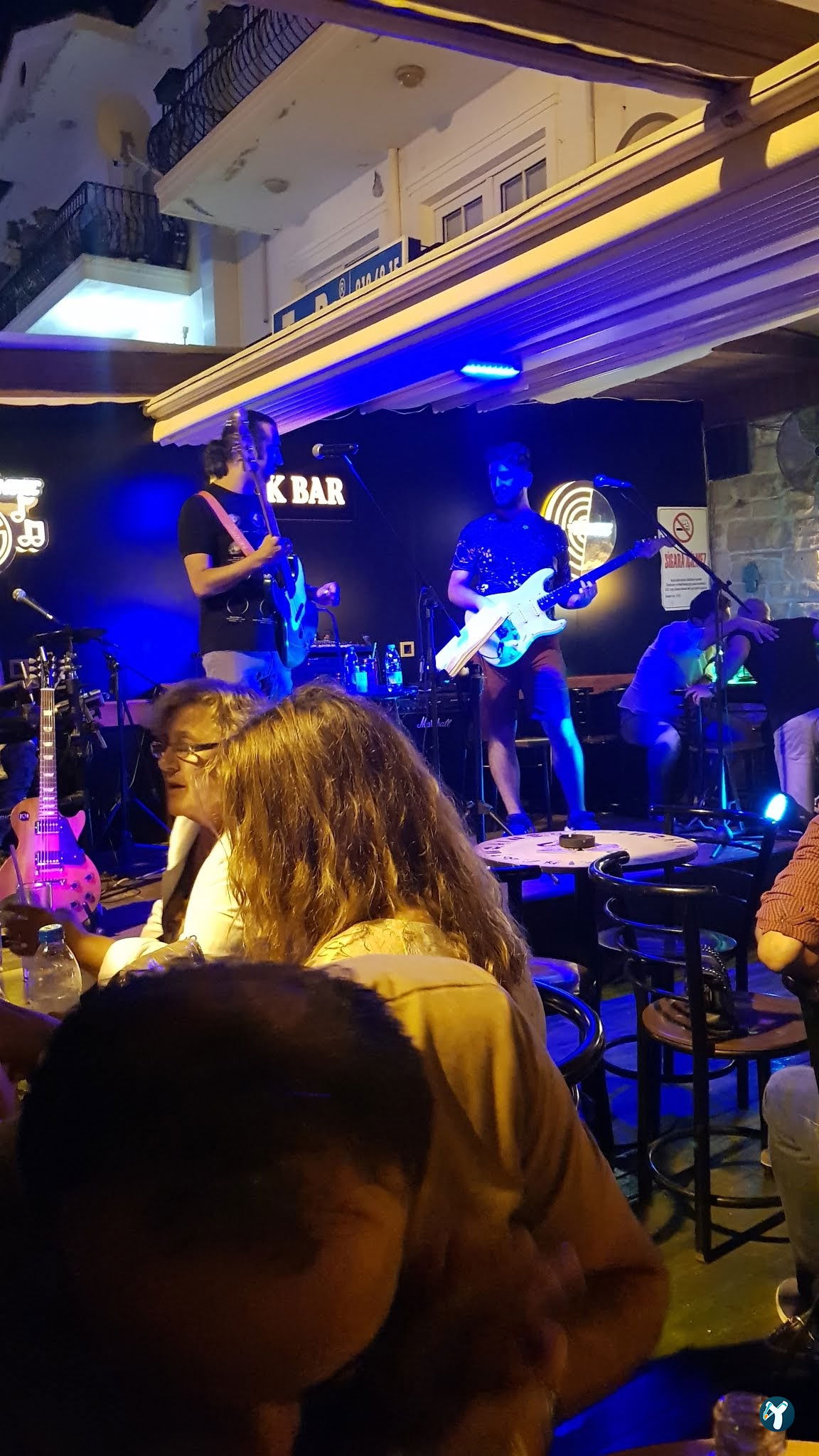 Loca Bar