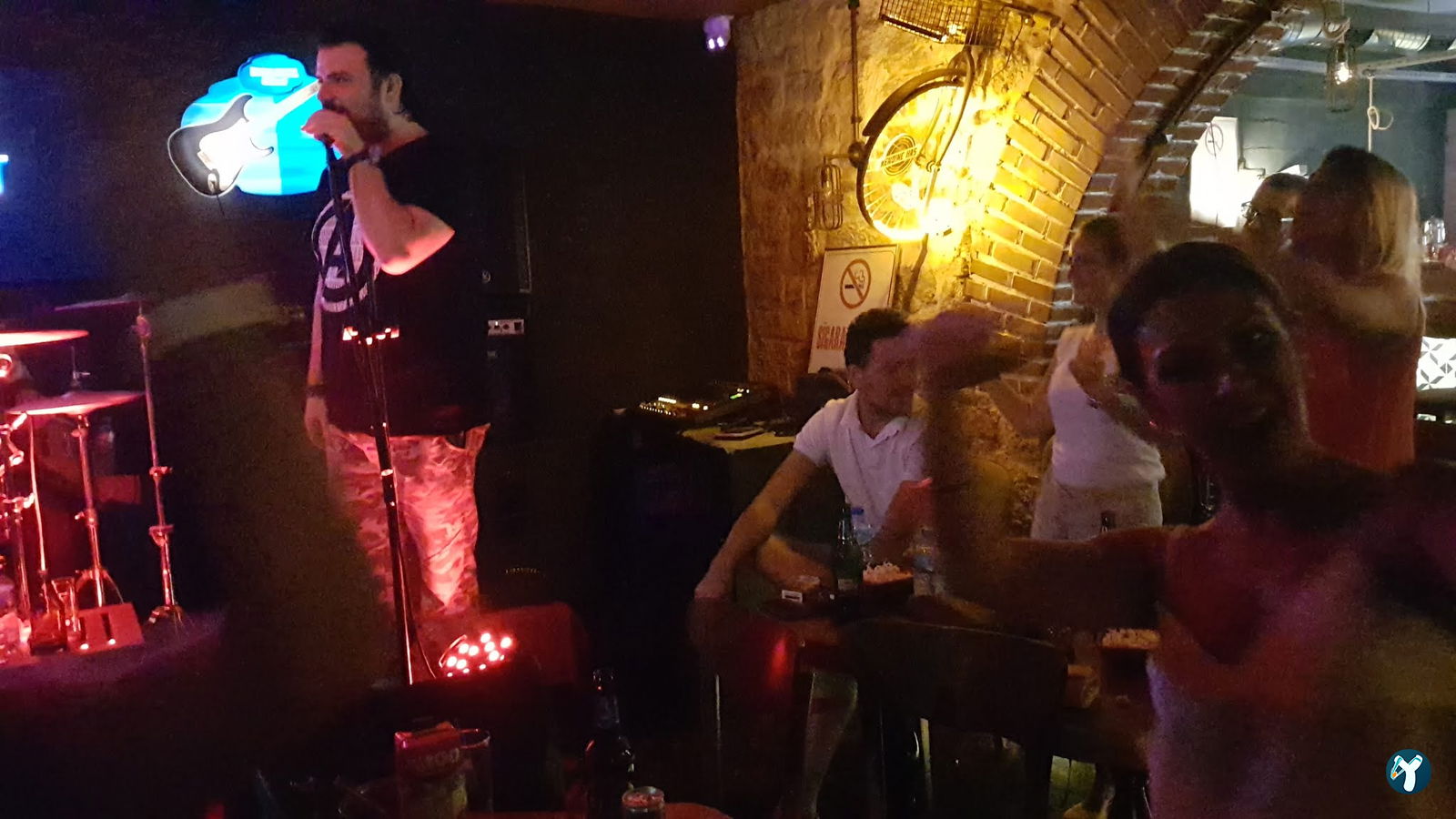 Loca Bar