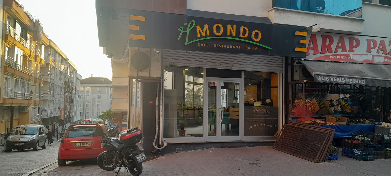 Mondo Restaurant