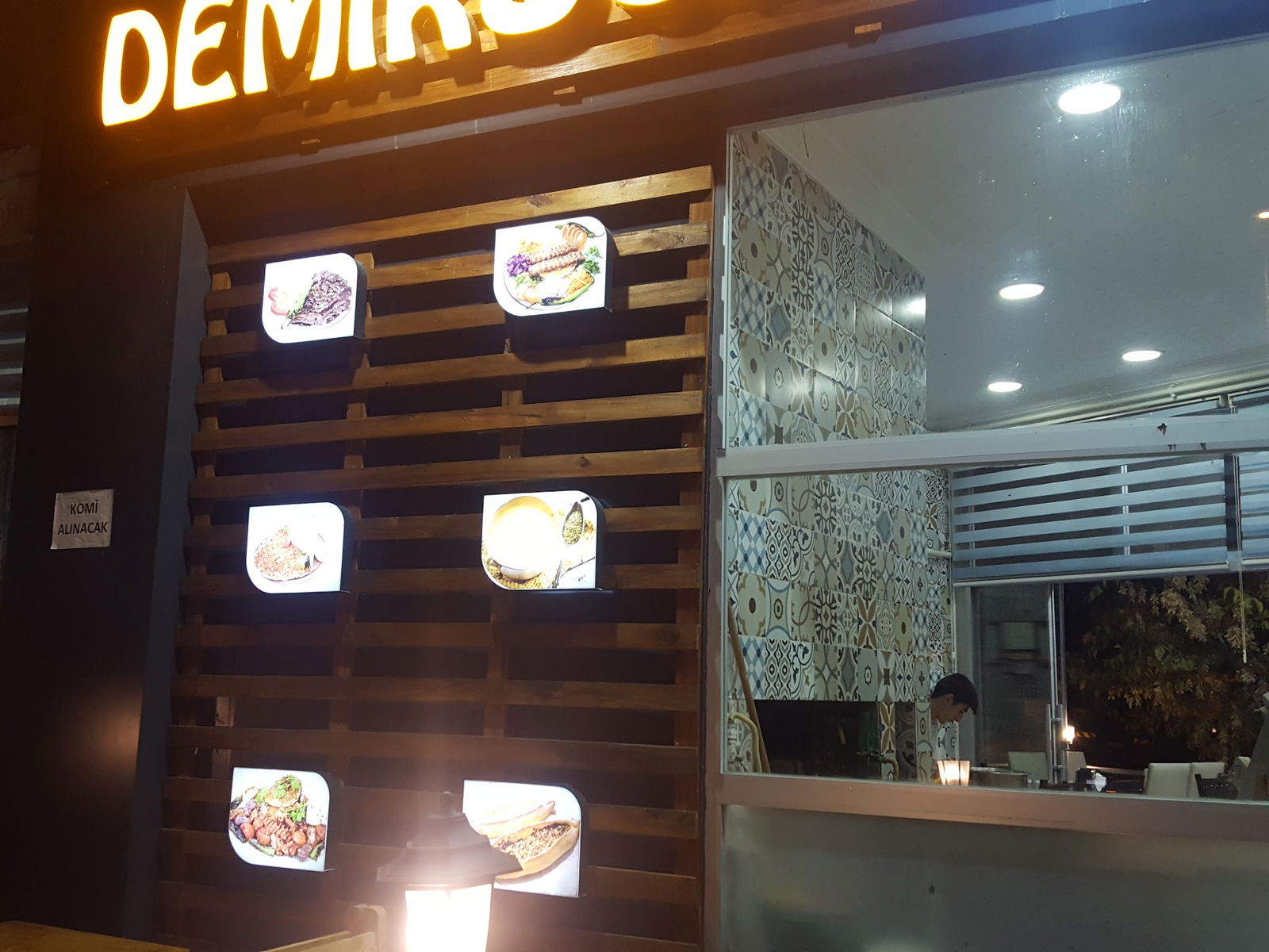 Demiroğlu Kebap & Lahmacun