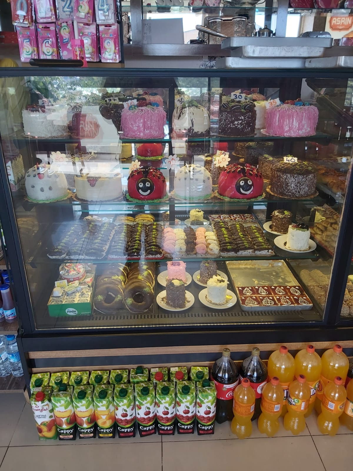 Yıldız Evler Asrin Simit Cafe