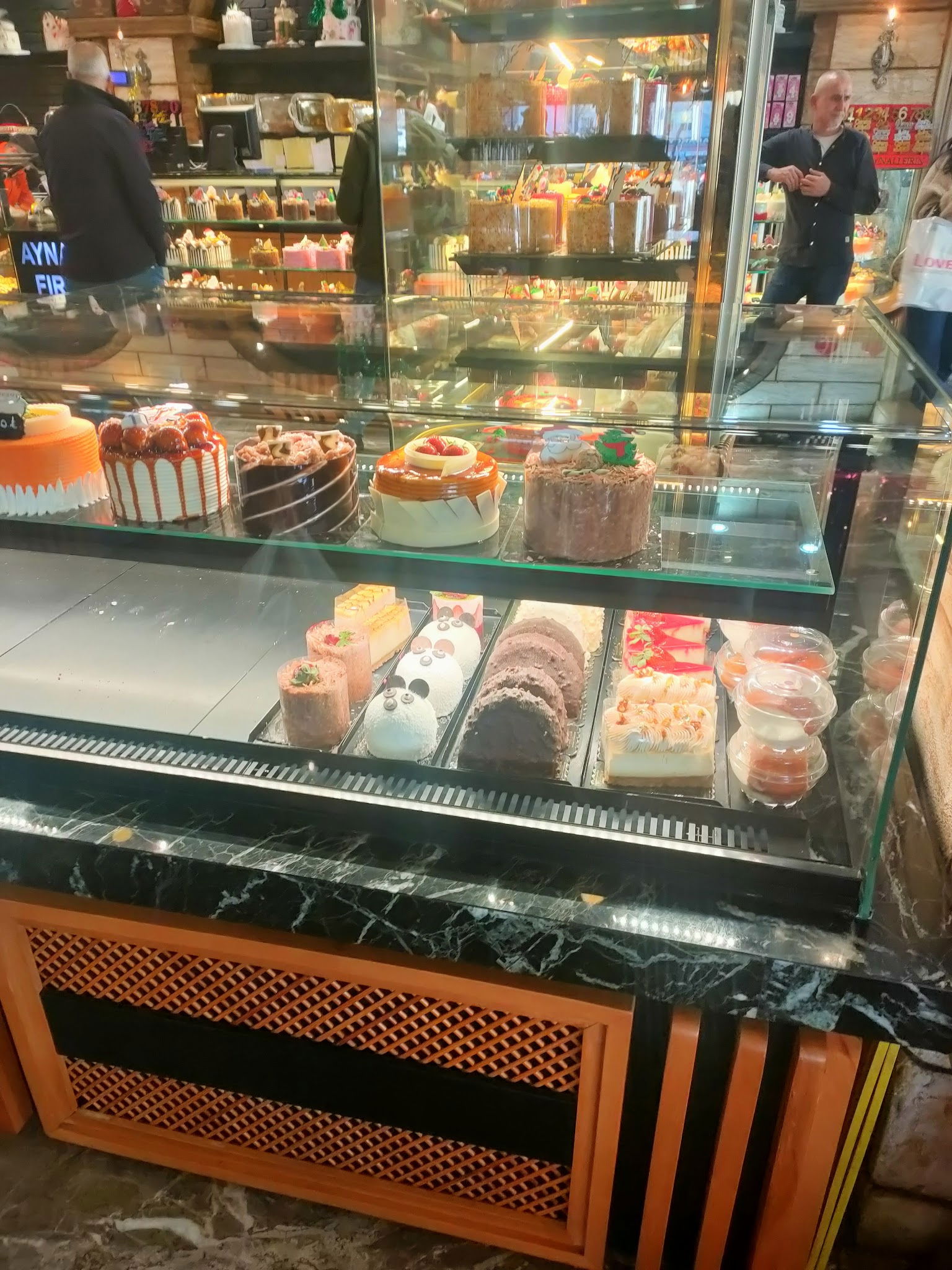 Tarihi Aynalı Fırın Törekent Şube