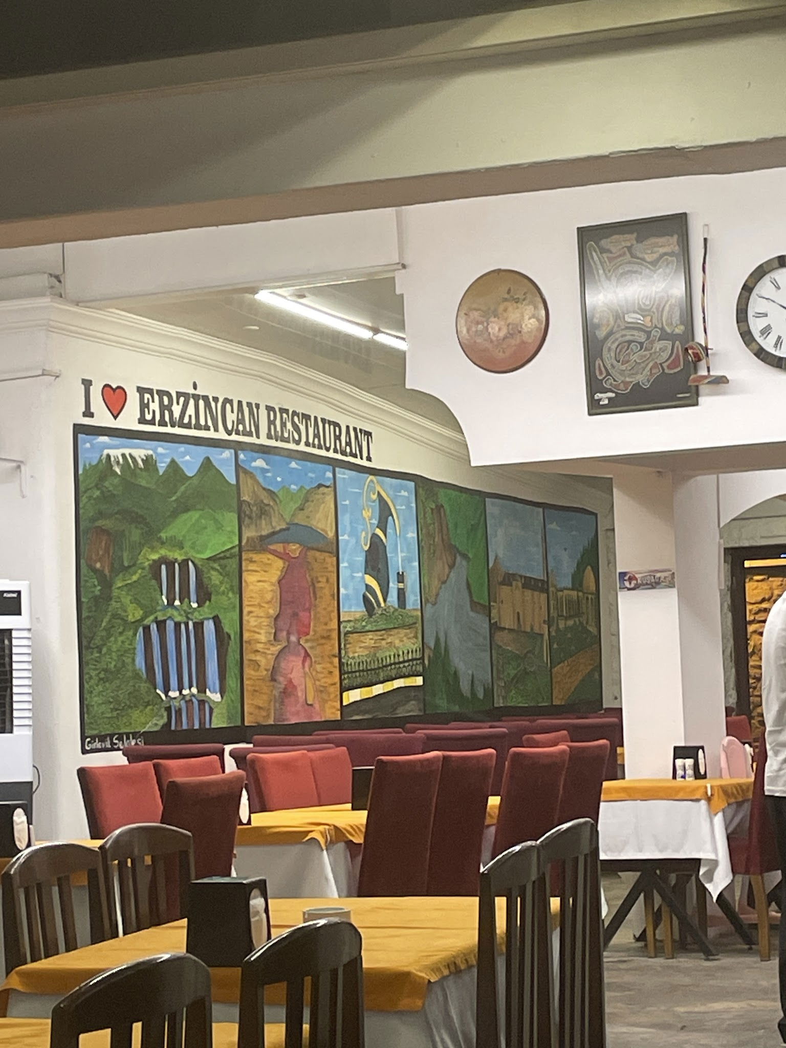 Erzincan Restaurant Kuşadası