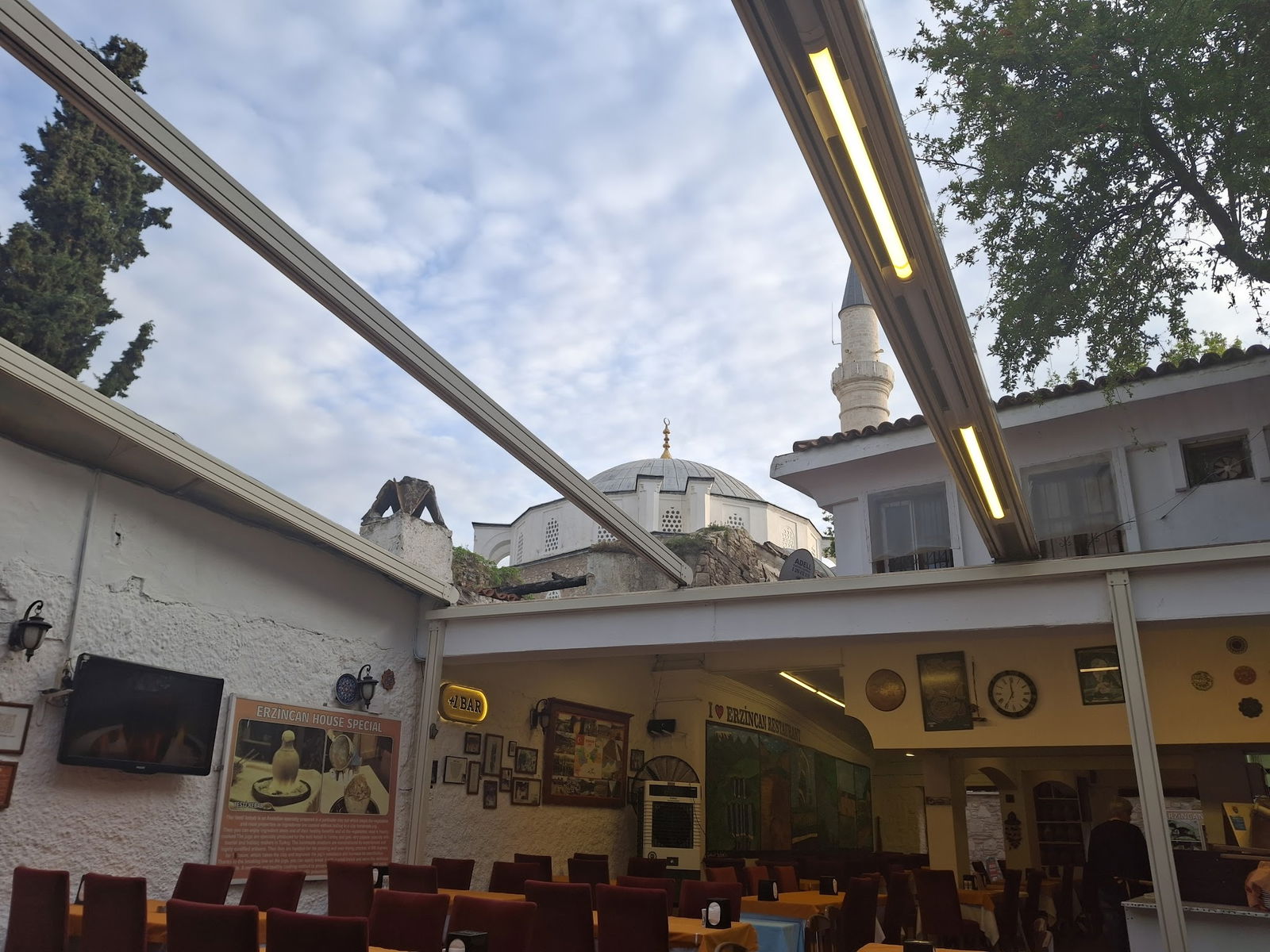 Erzincan Restaurant Kuşadası
