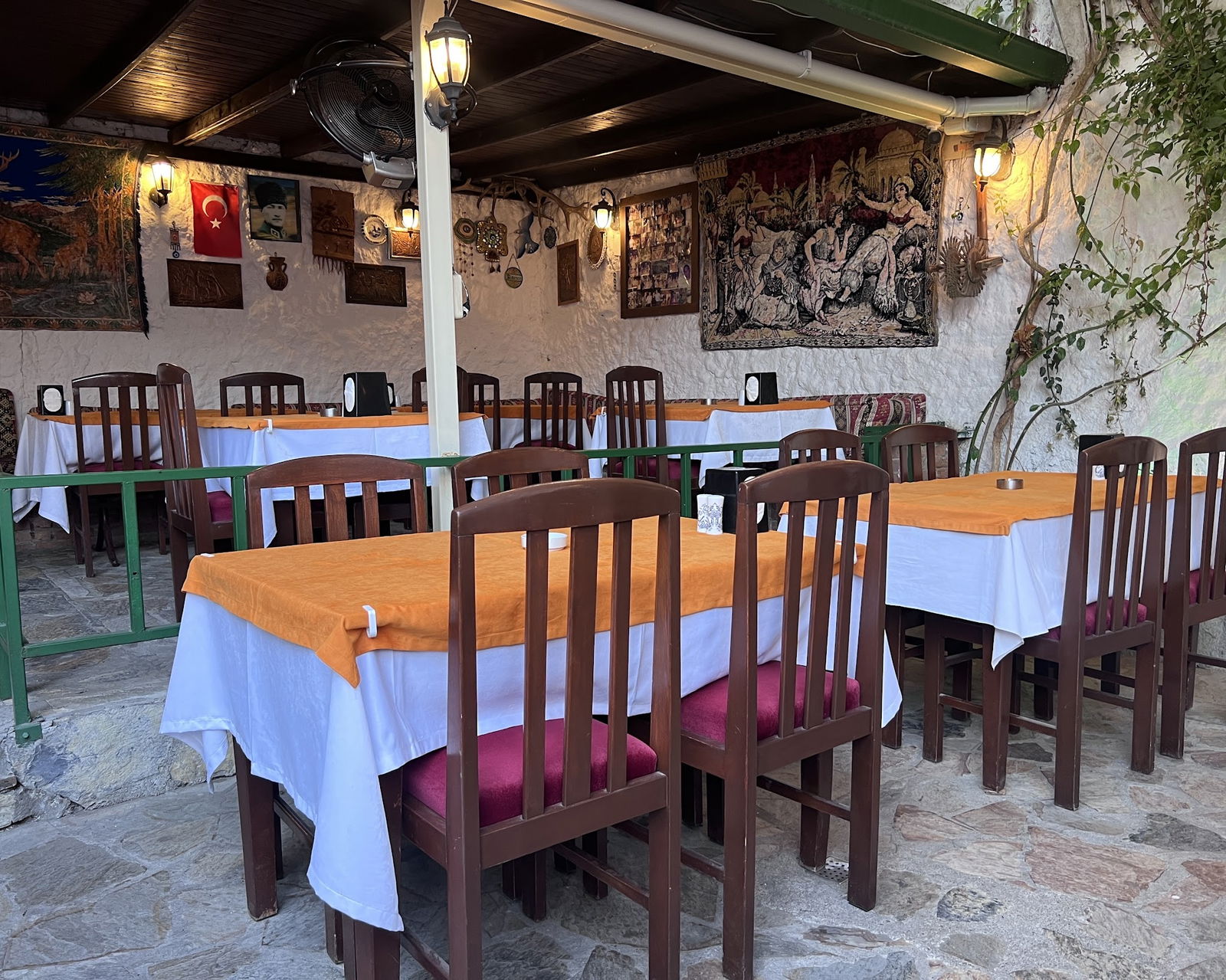 Erzincan Restaurant Kuşadası