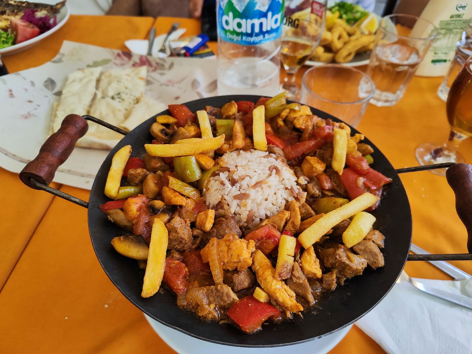 Erzincan Restaurant Kuşadası