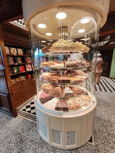 Bolçi Cafe Restaurant