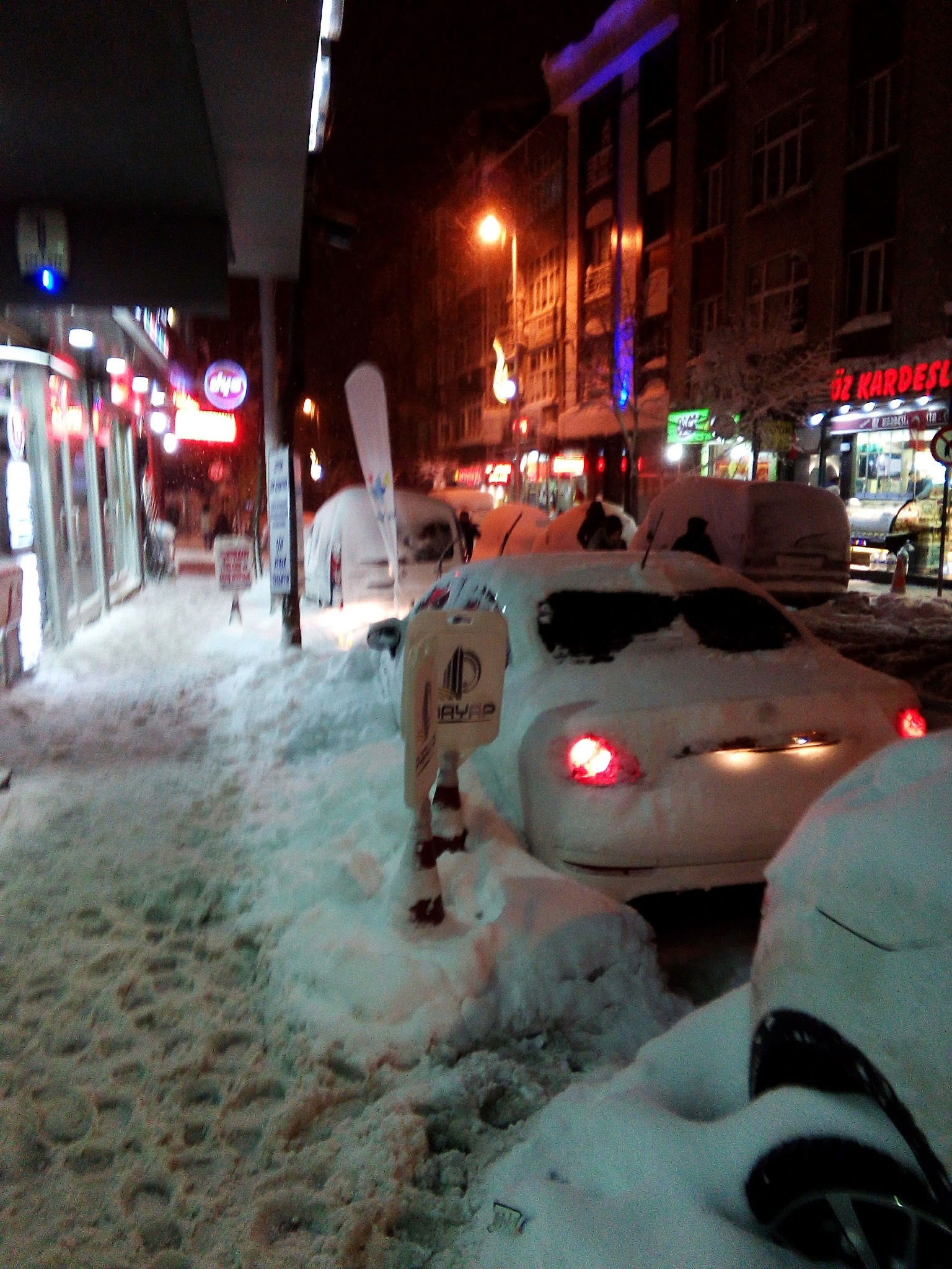 Öz Kardeşler Pasta-Cafe