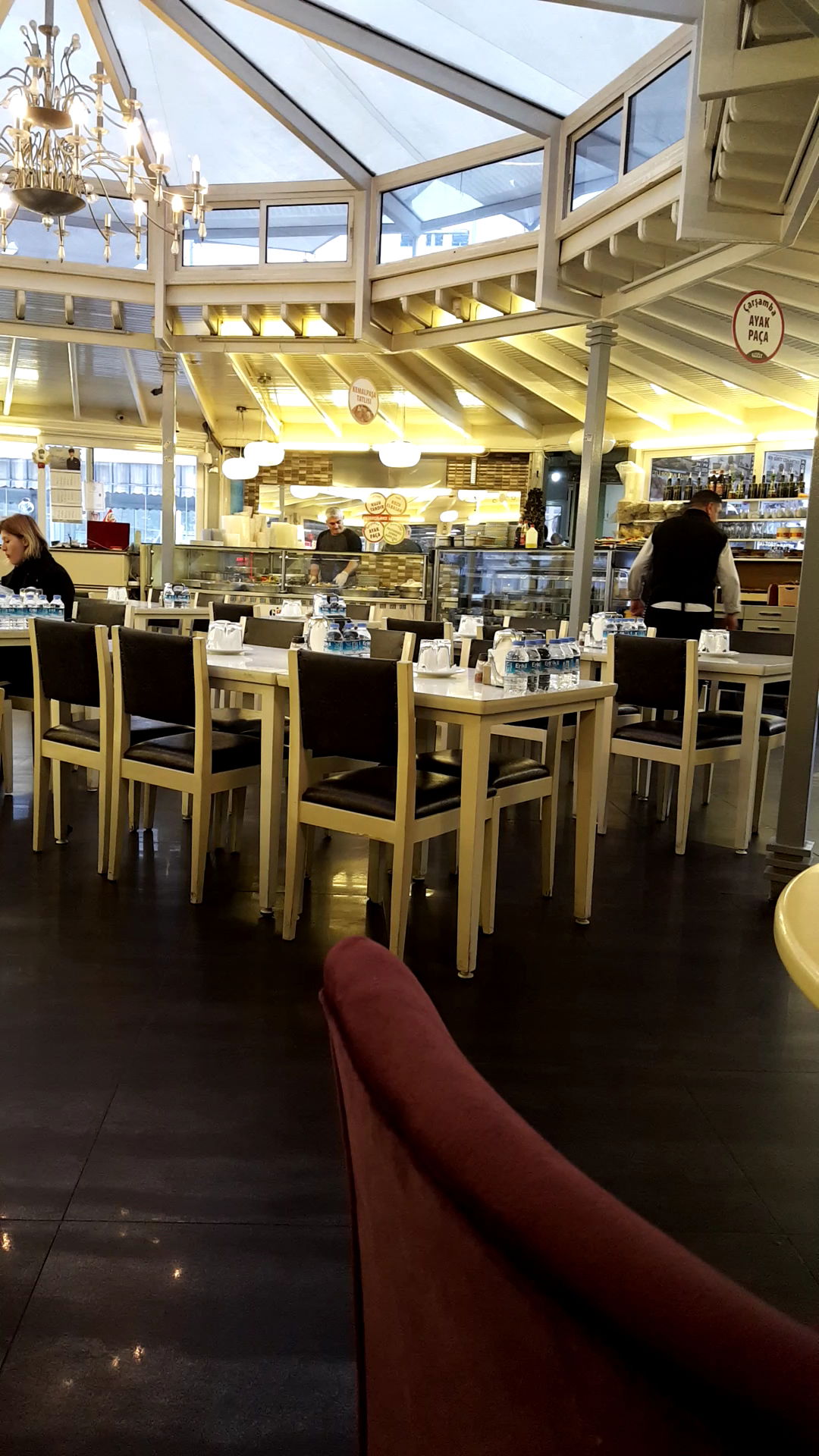 İzmir Girit Lokantası