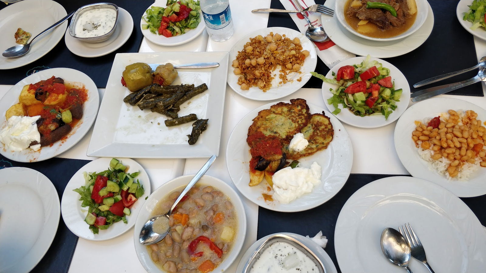 İzmir Girit Lokantası