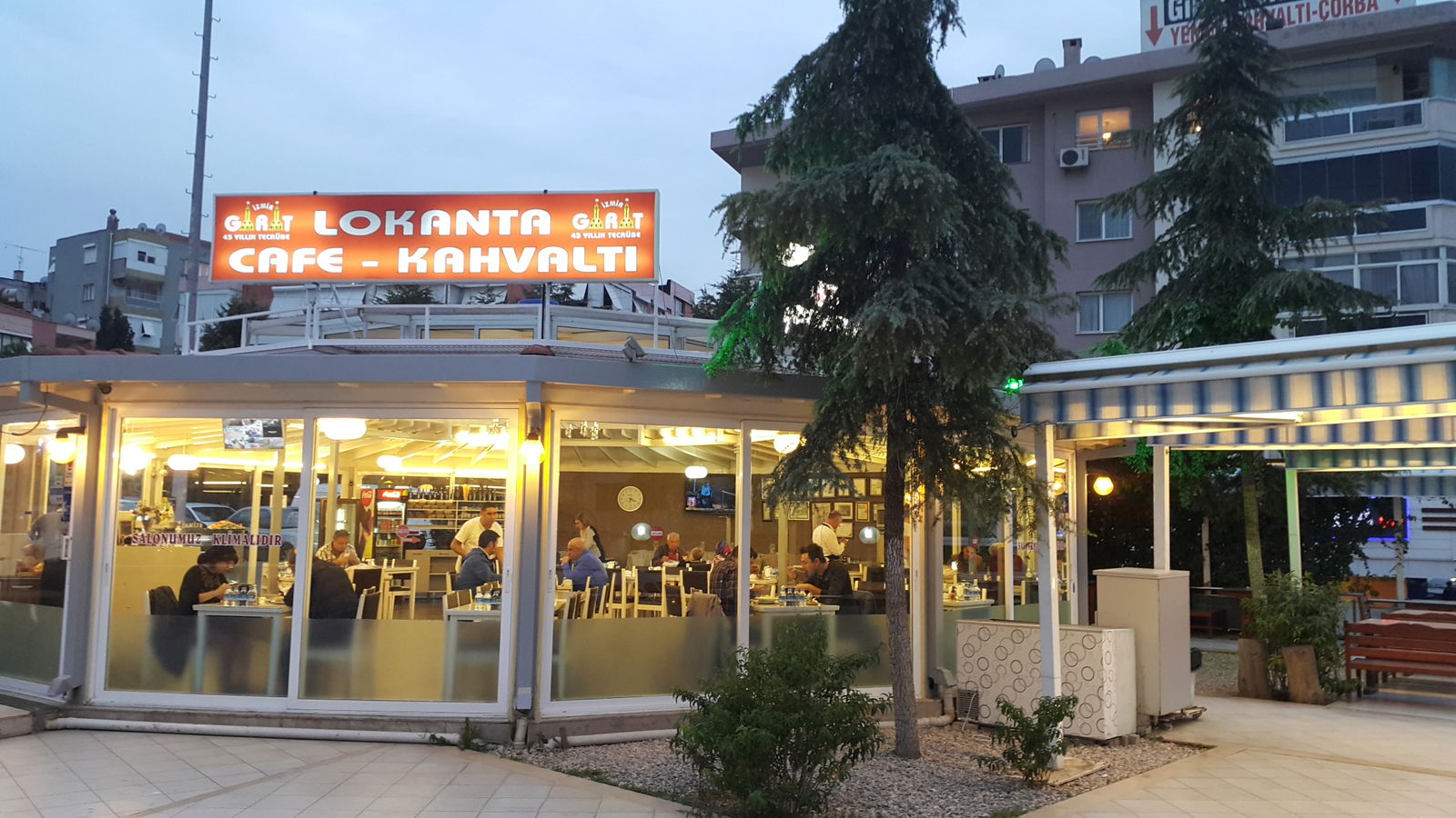 İzmir Girit Lokantası
