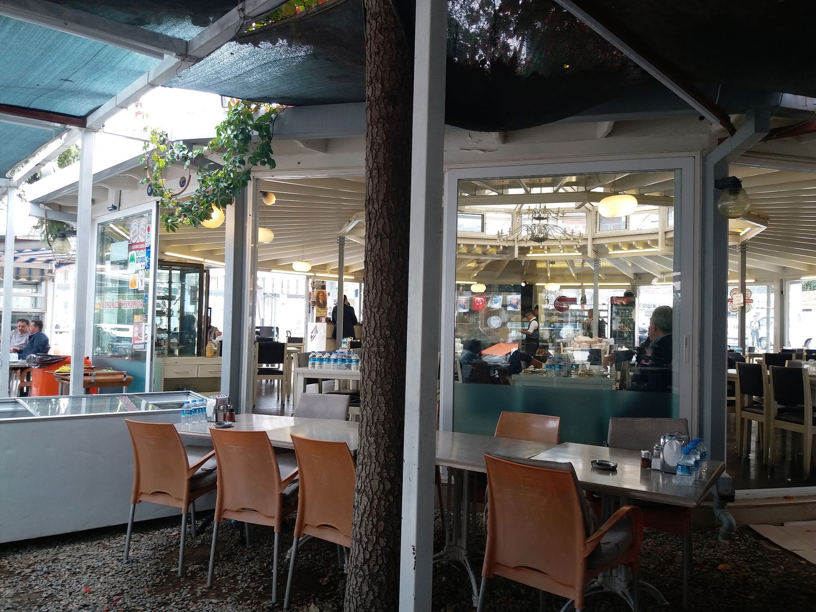 İzmir Girit Lokantası