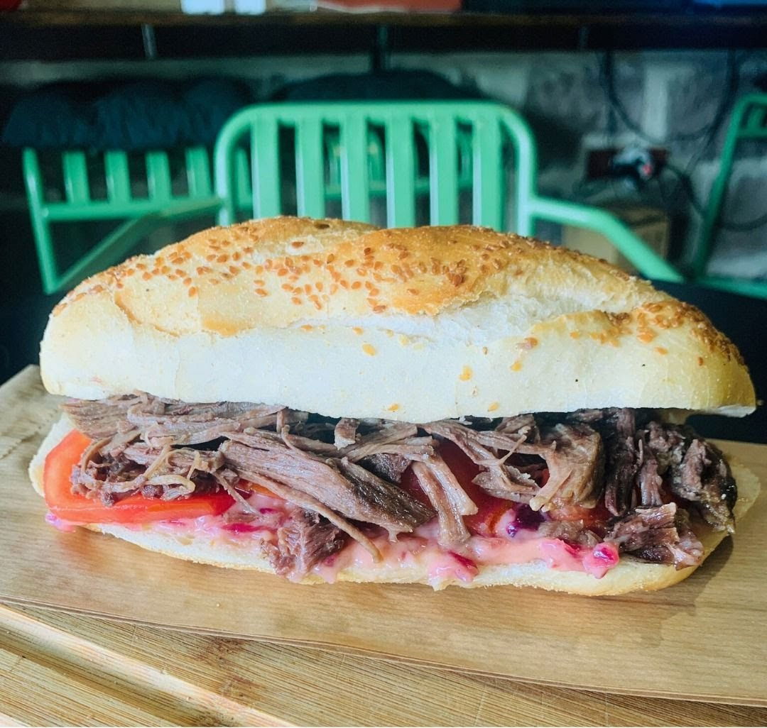 Pi̇ta Homemade Sandwich