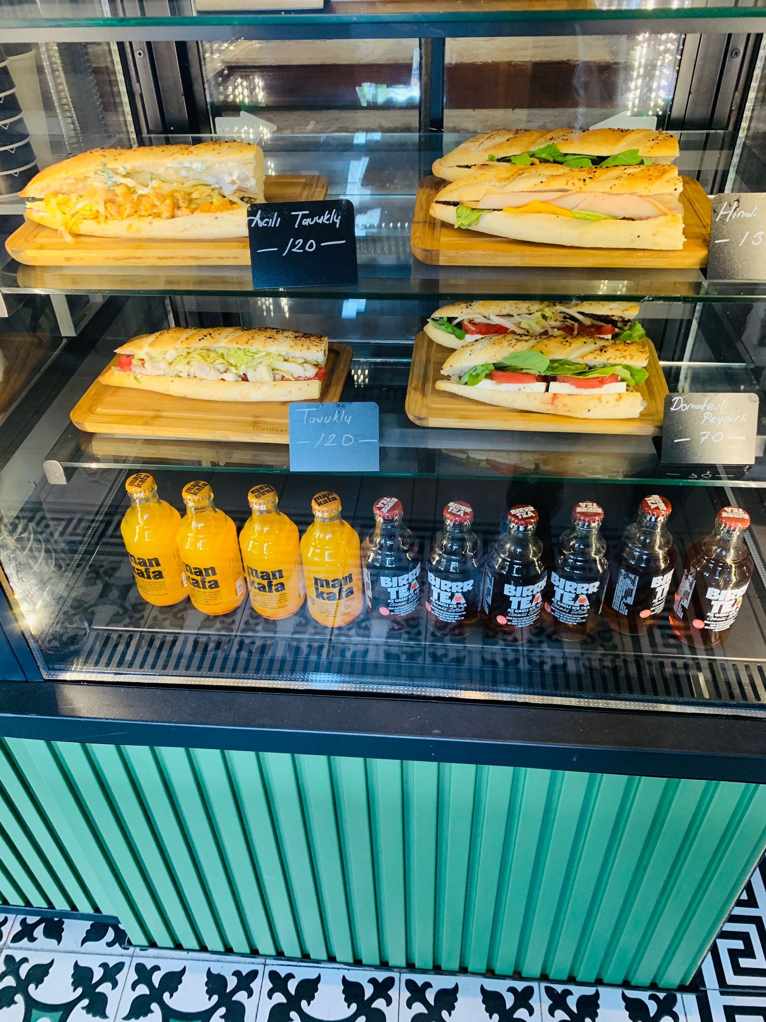 Pi̇ta Homemade Sandwich