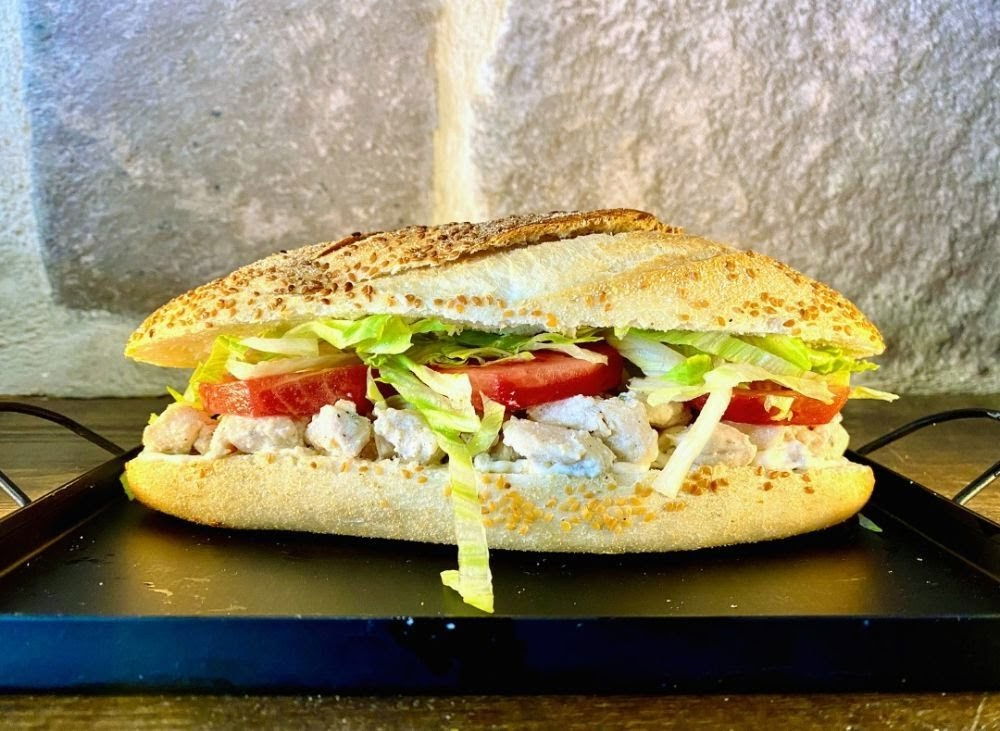 Pi̇ta Homemade Sandwich