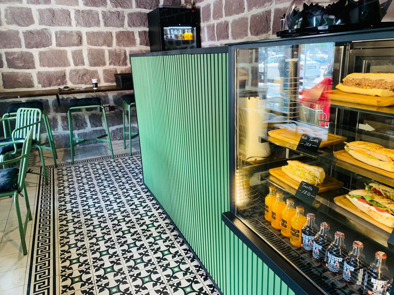 Pi̇ta Homemade Sandwich