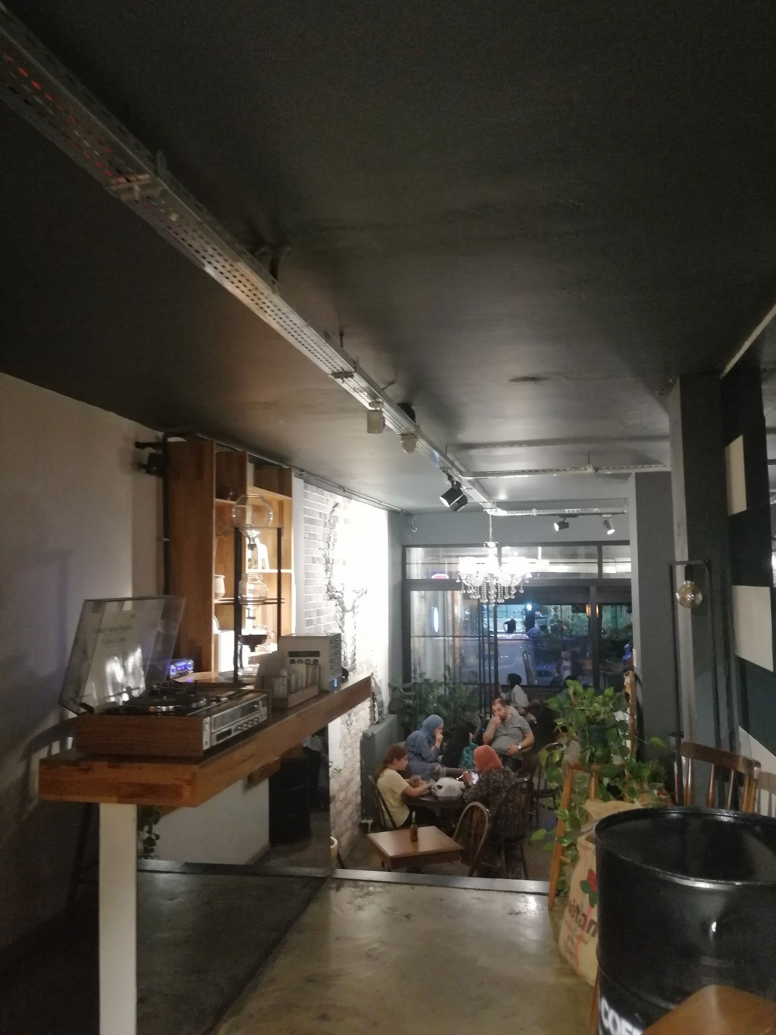 Paper Roasting Coffee & Chocolate - Bestekar