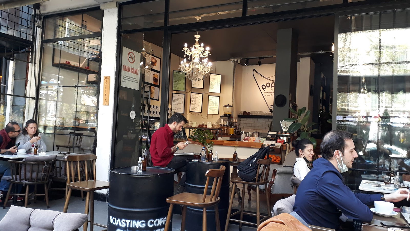 Paper Roasting Coffee & Chocolate - Bestekar