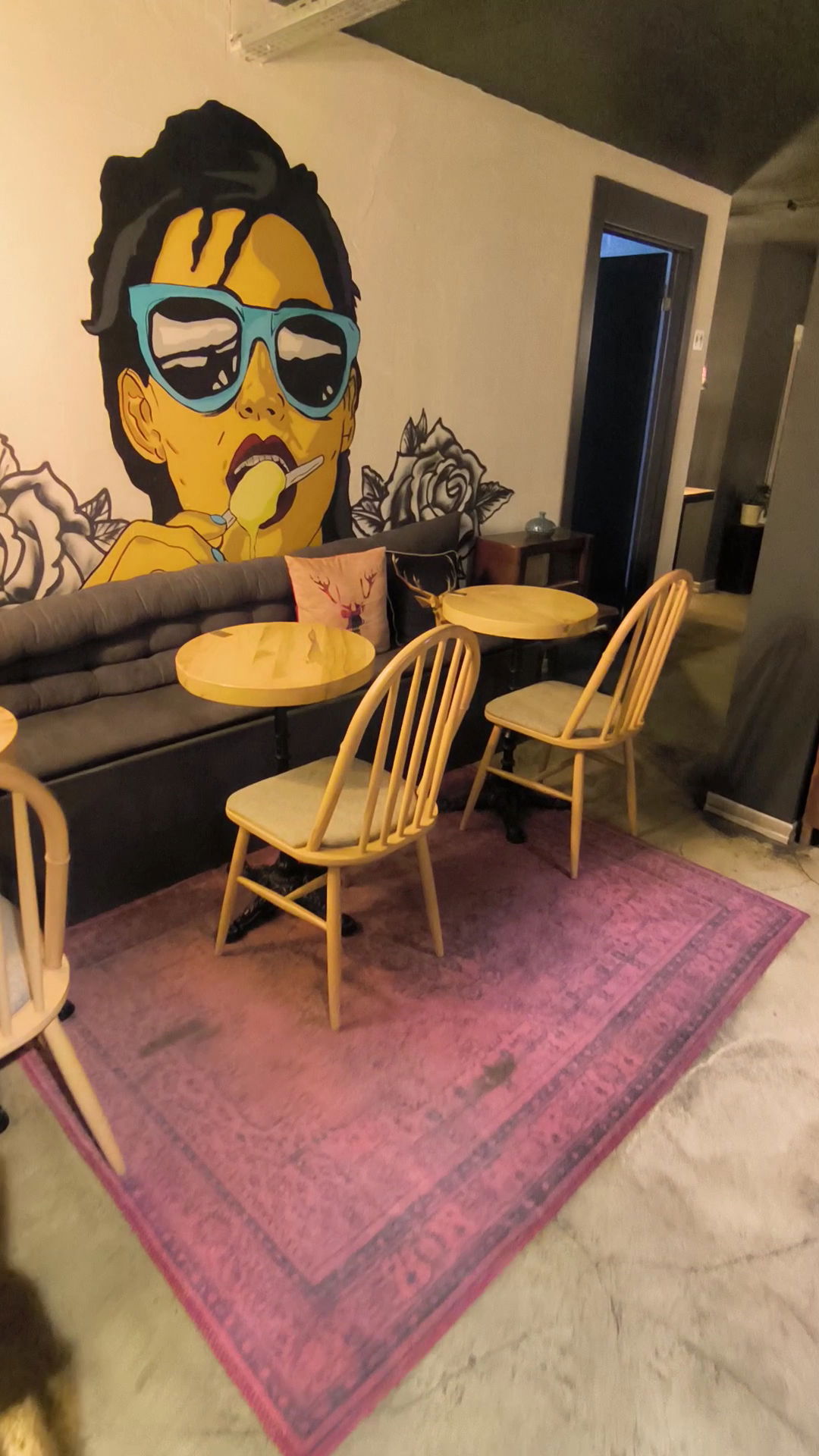 Paper Roasting Coffee & Chocolate - Bestekar