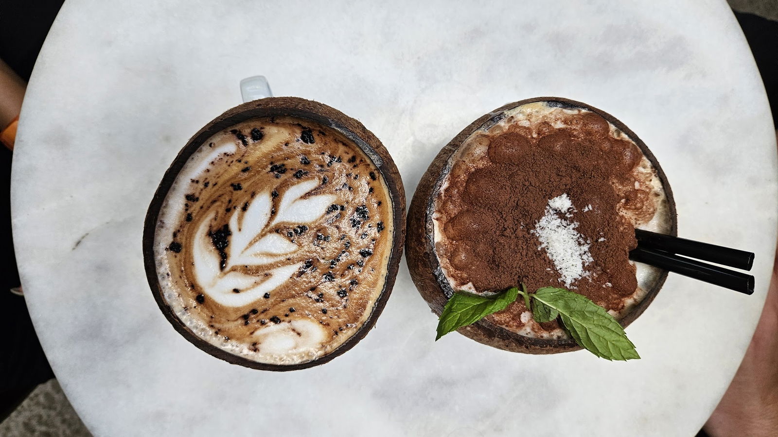 Paper Roasting Coffee & Chocolate - Bestekar