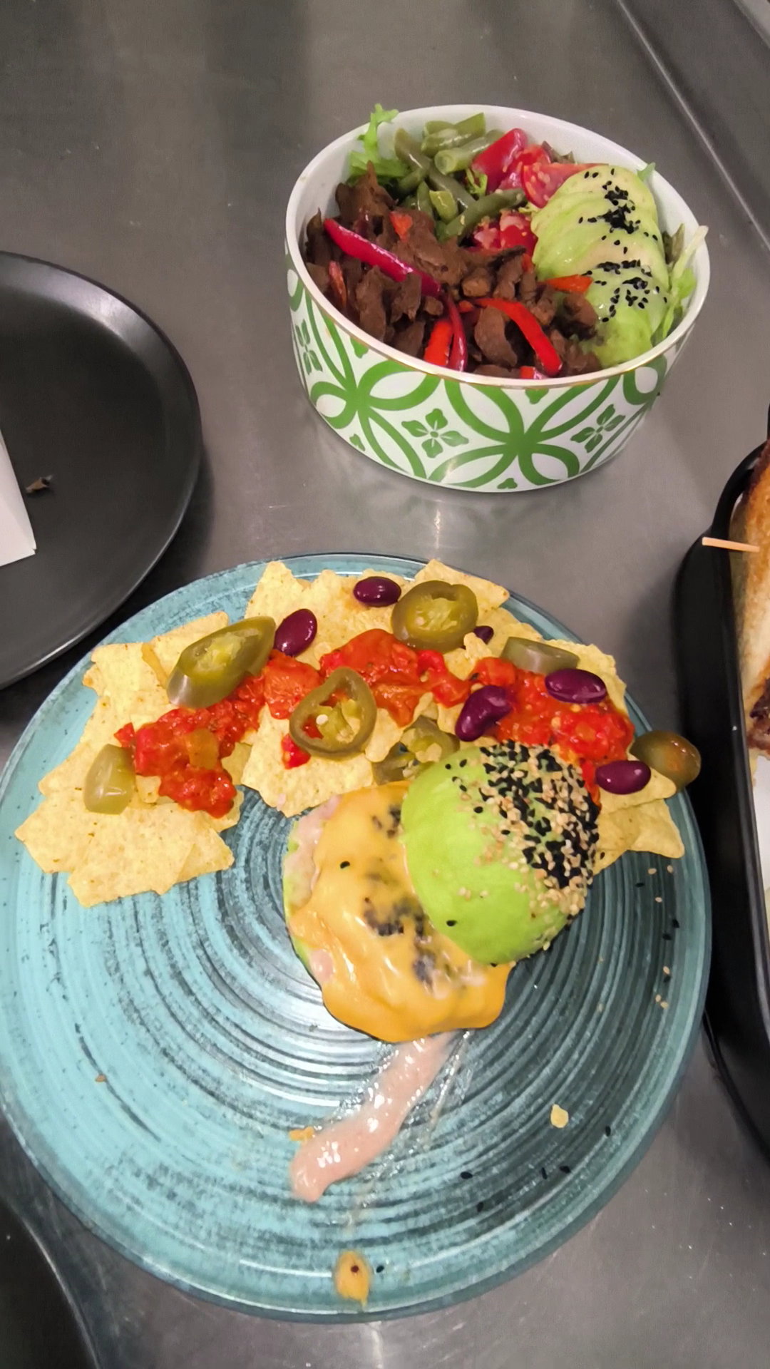 Paper Roasting Coffee & Chocolate - Bestekar