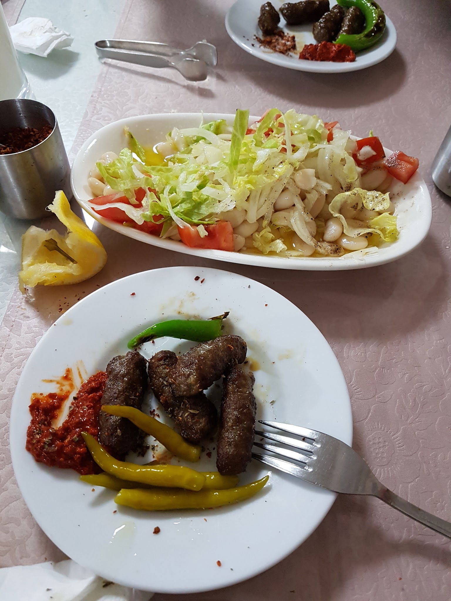 Sardunya Köfte Ve Çorba