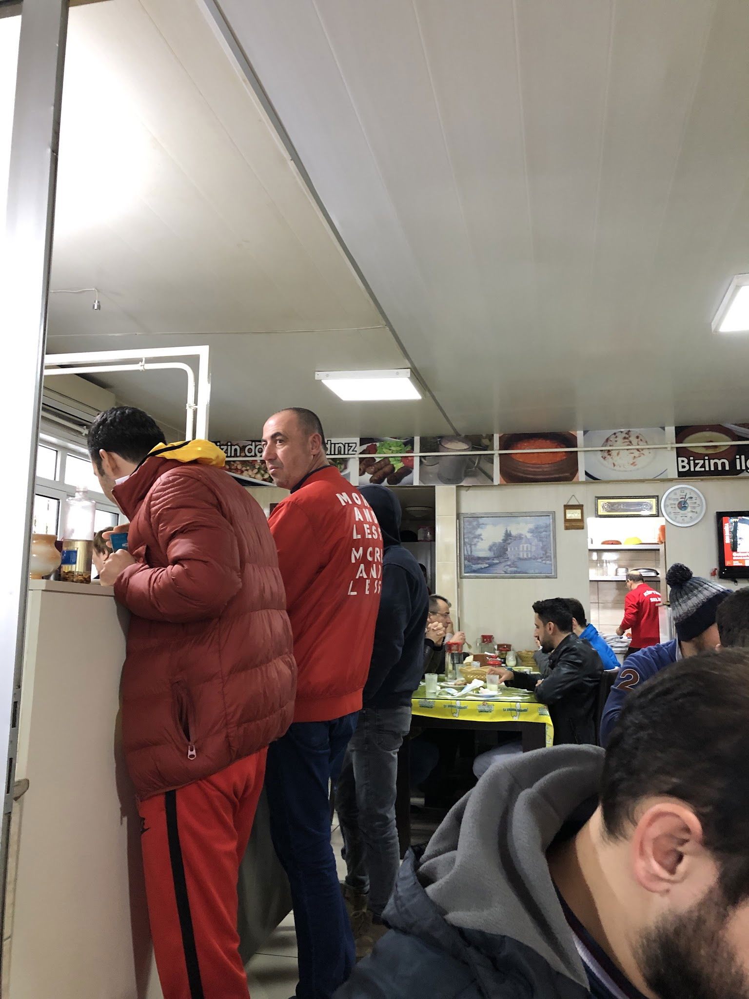 Sardunya Köfte Ve Çorba