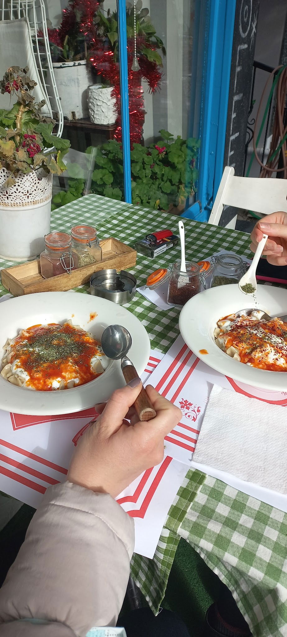 Özlem Mantı Ve Cafe