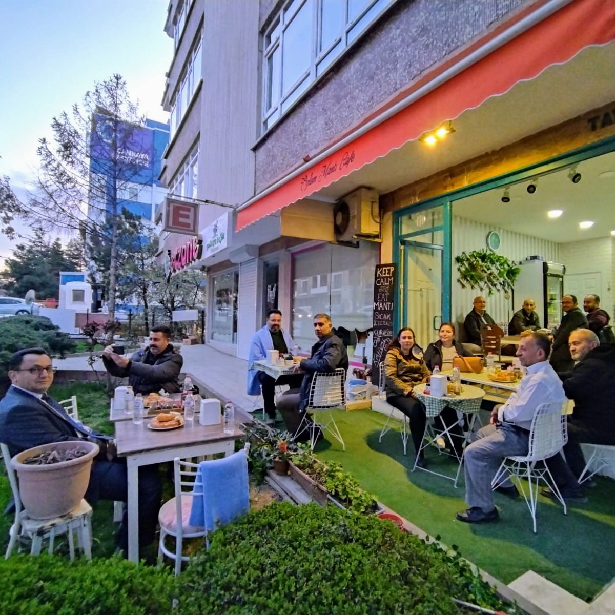 Özlem Mantı Ve Cafe